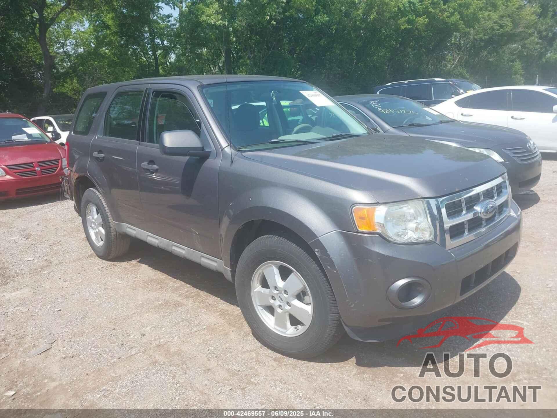 FORD ESCAPE 2009 - 1FMCU02729KC33600