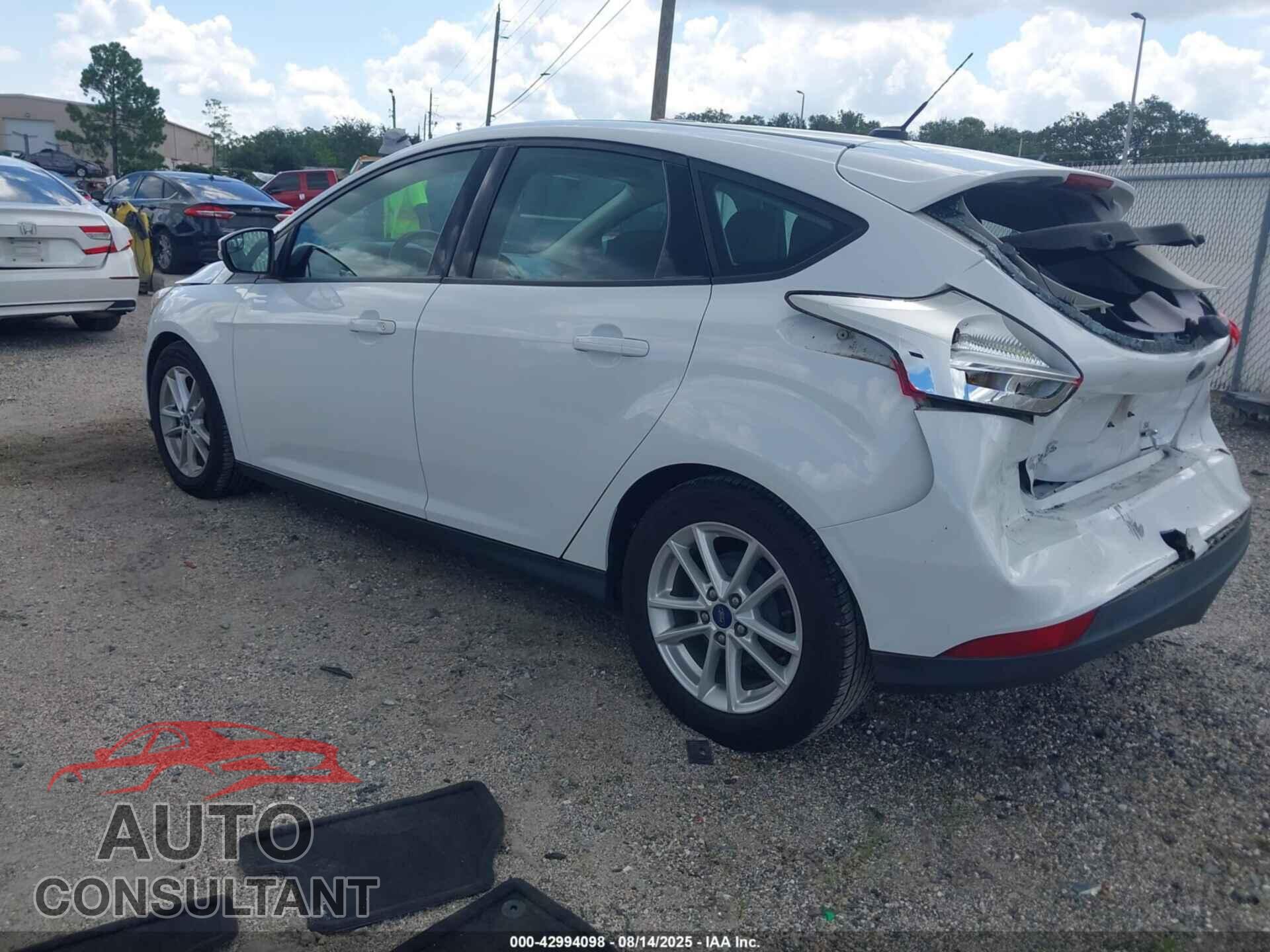 FORD FOCUS 2016 - 1FADP3K28GL357261