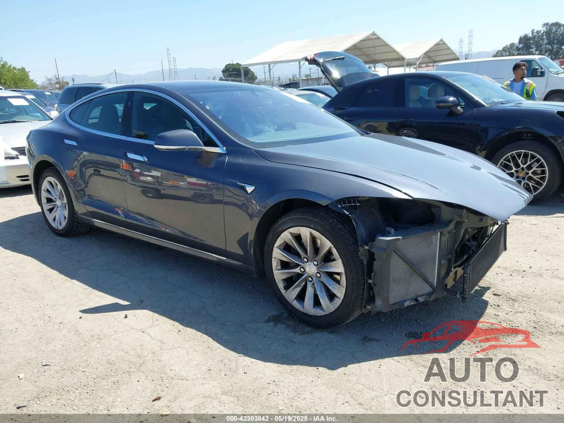 TESLA MODEL S 2017 - 5YJSA1E15HF228506