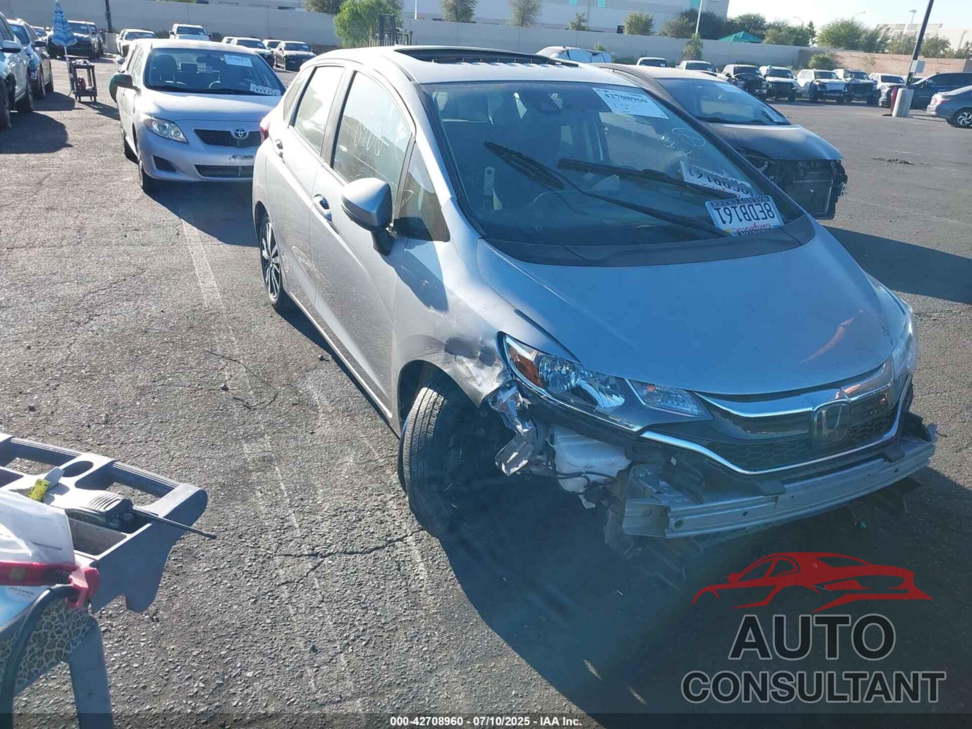 HONDA FIT 2018 - 3HGGK5G81JM730193