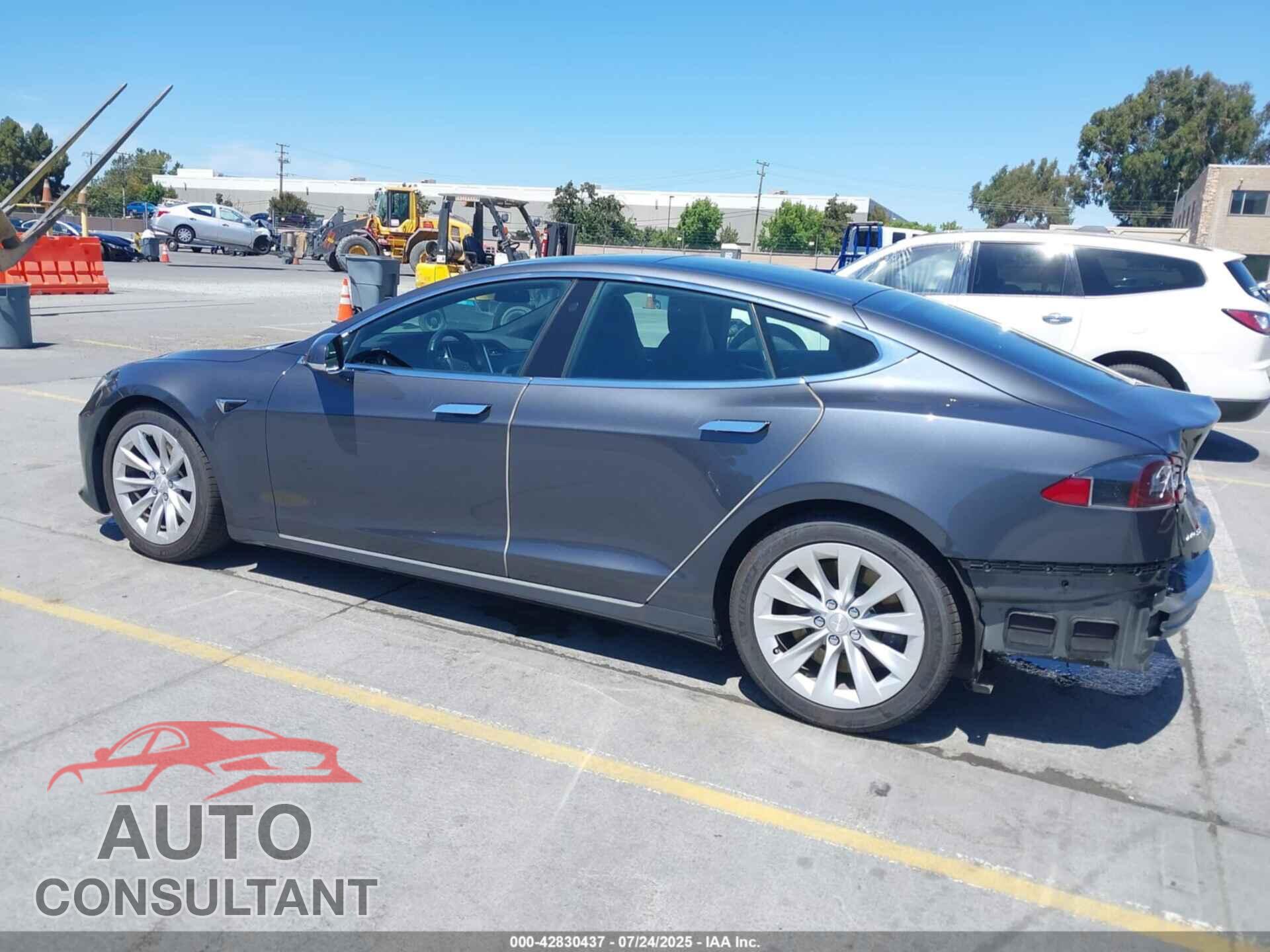 TESLA MODEL S 2017 - 5YJSA1E28HF198197