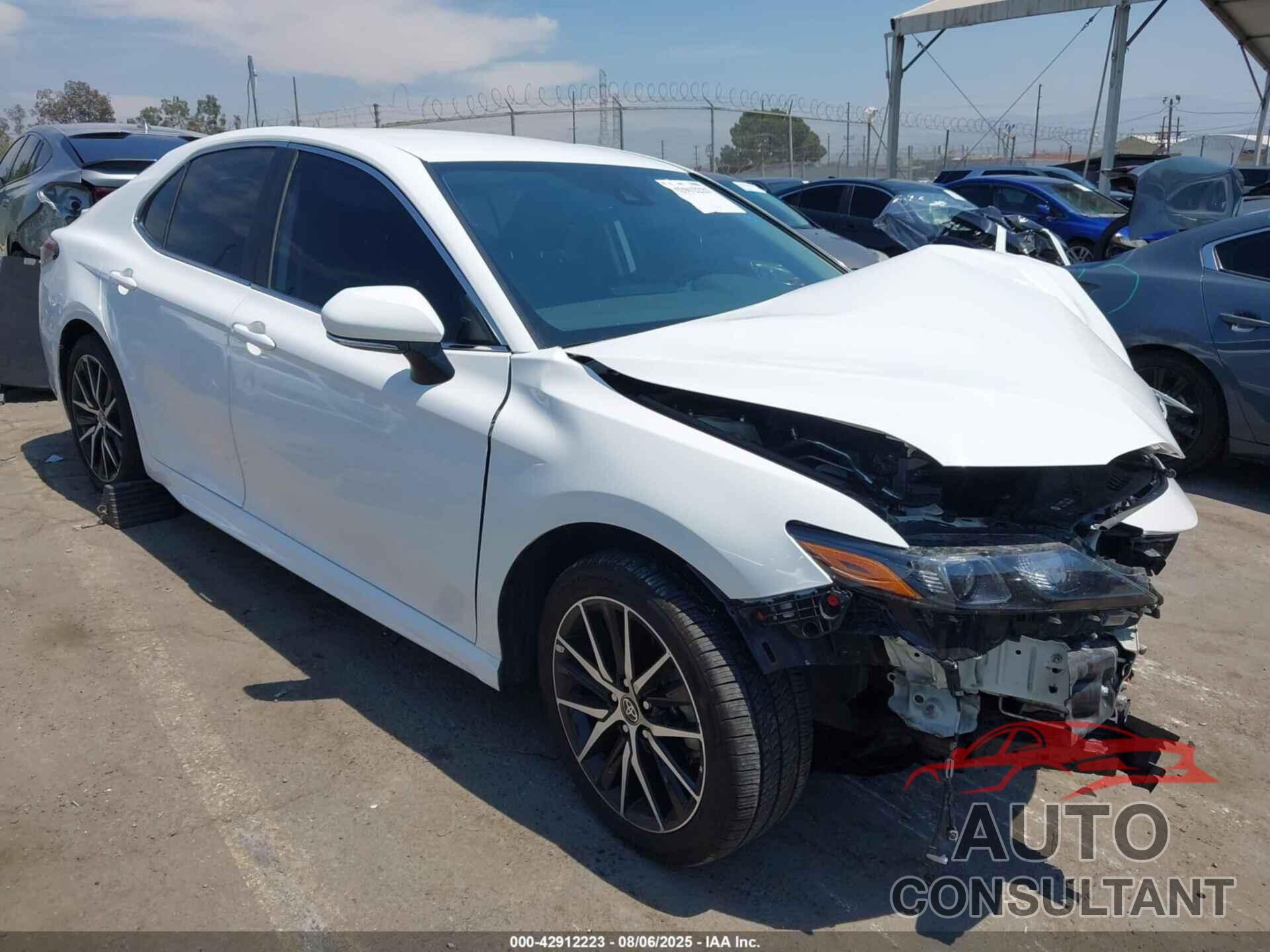 TOYOTA CAMRY 2023 - 4T1G11AK3PU179232