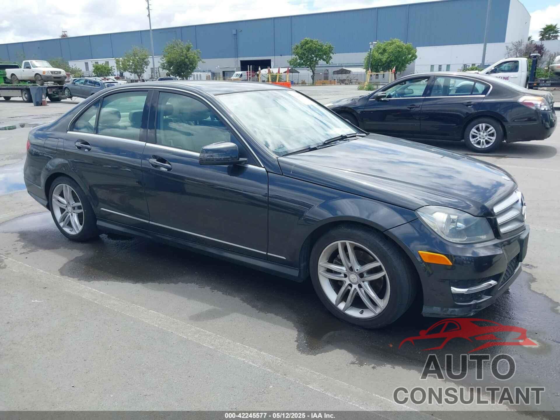 MERCEDES-BENZ C 250 2013 - WDDGF4HBXDA862917