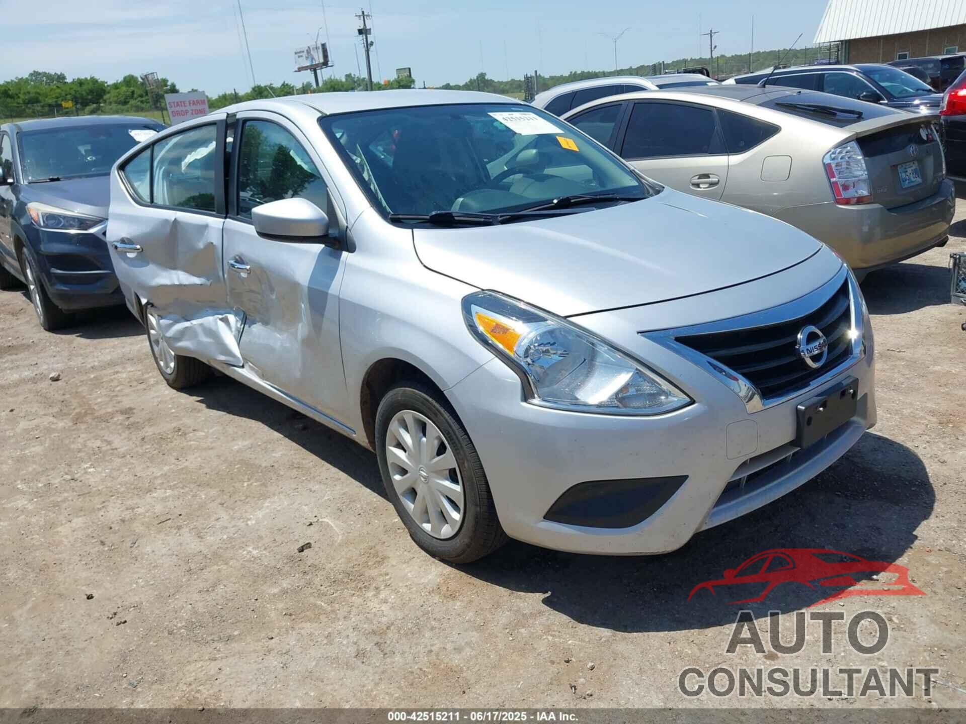 NISSAN VERSA 2018 - 3N1CN7AP4JK394117