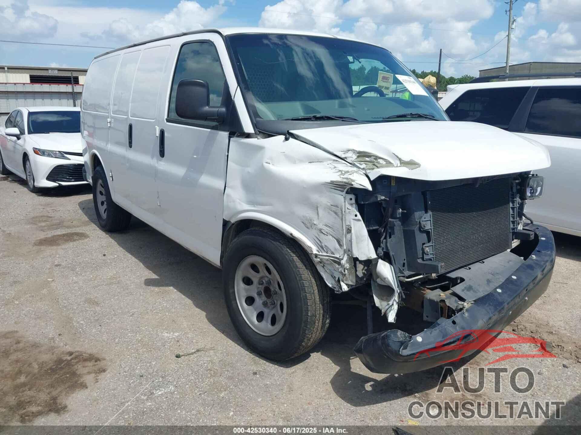 CHEVROLET EXPRESS 1500 2013 - 1GCSGAFX9D1123777