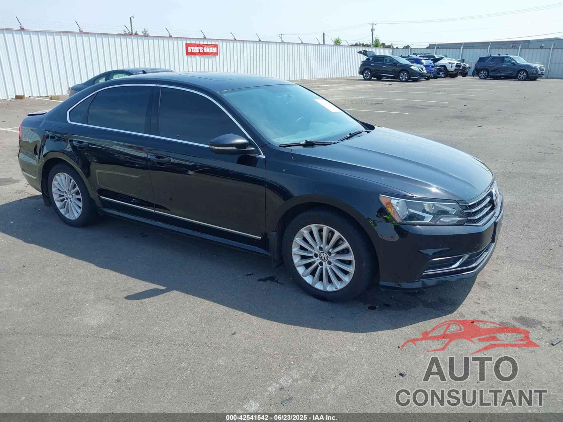 VOLKSWAGEN PASSAT 2016 - 1VWBT7A32GC017597