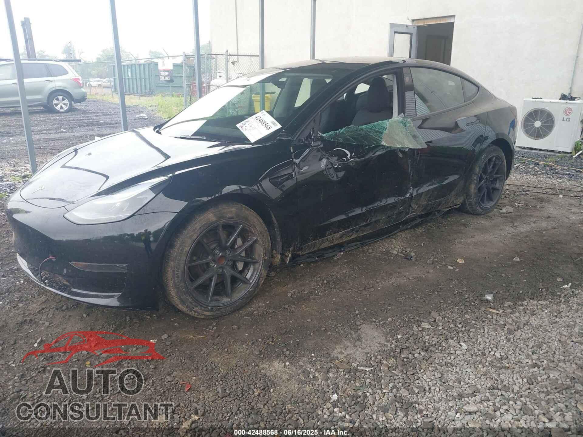 TESLA MODEL 3 2023 - 5YJ3E1EAXPF678417