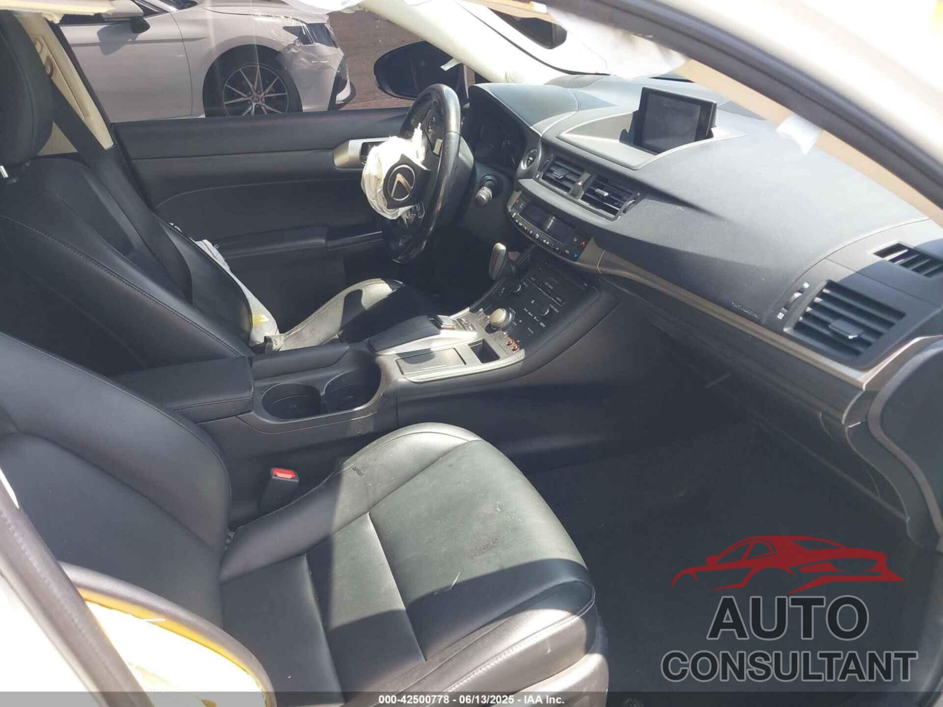 LEXUS CT 200H 2017 - JTHKD5BH3H2296529