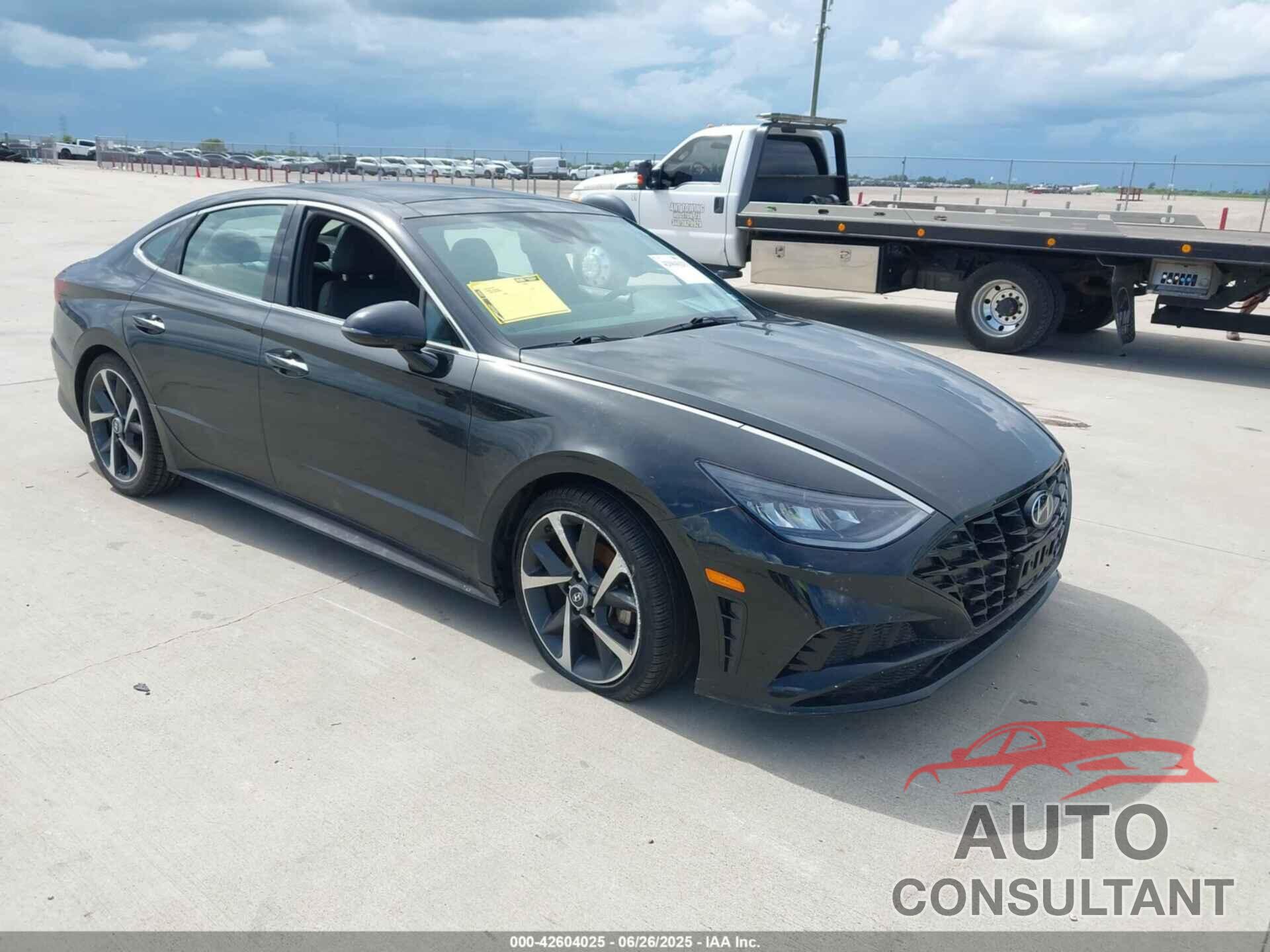 HYUNDAI SONATA 2022 - KMHL44J22NA241273