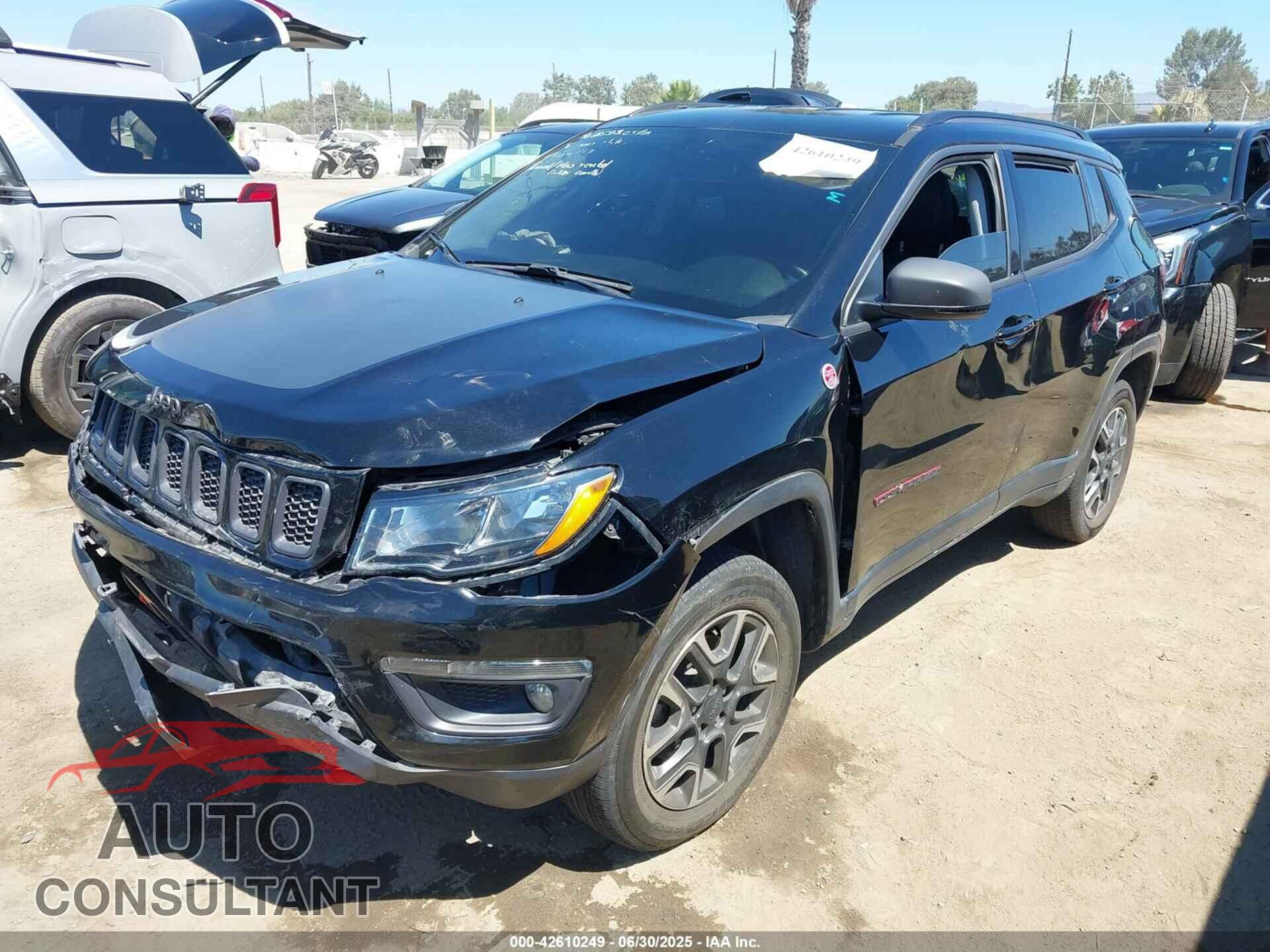 JEEP COMPASS 2020 - 3C4NJDDB7LT170420