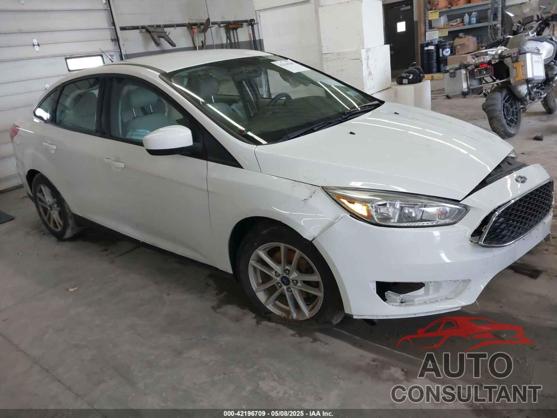 FORD FOCUS 2018 - 1FADP3F23JL257845