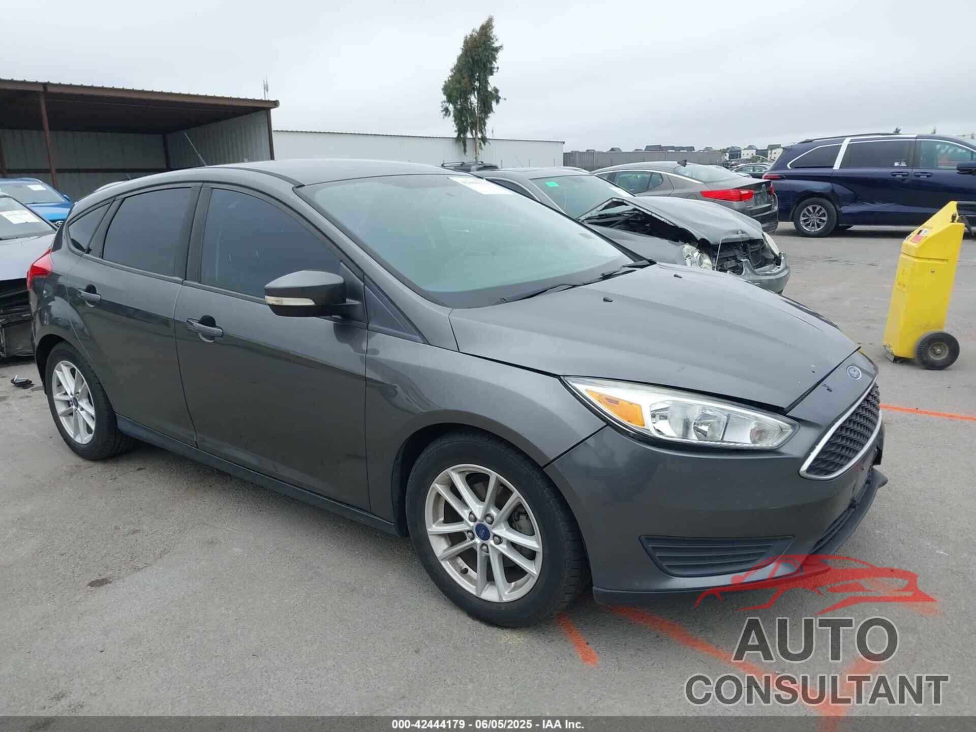 FORD FOCUS 2015 - 1FADP3K29FL386329