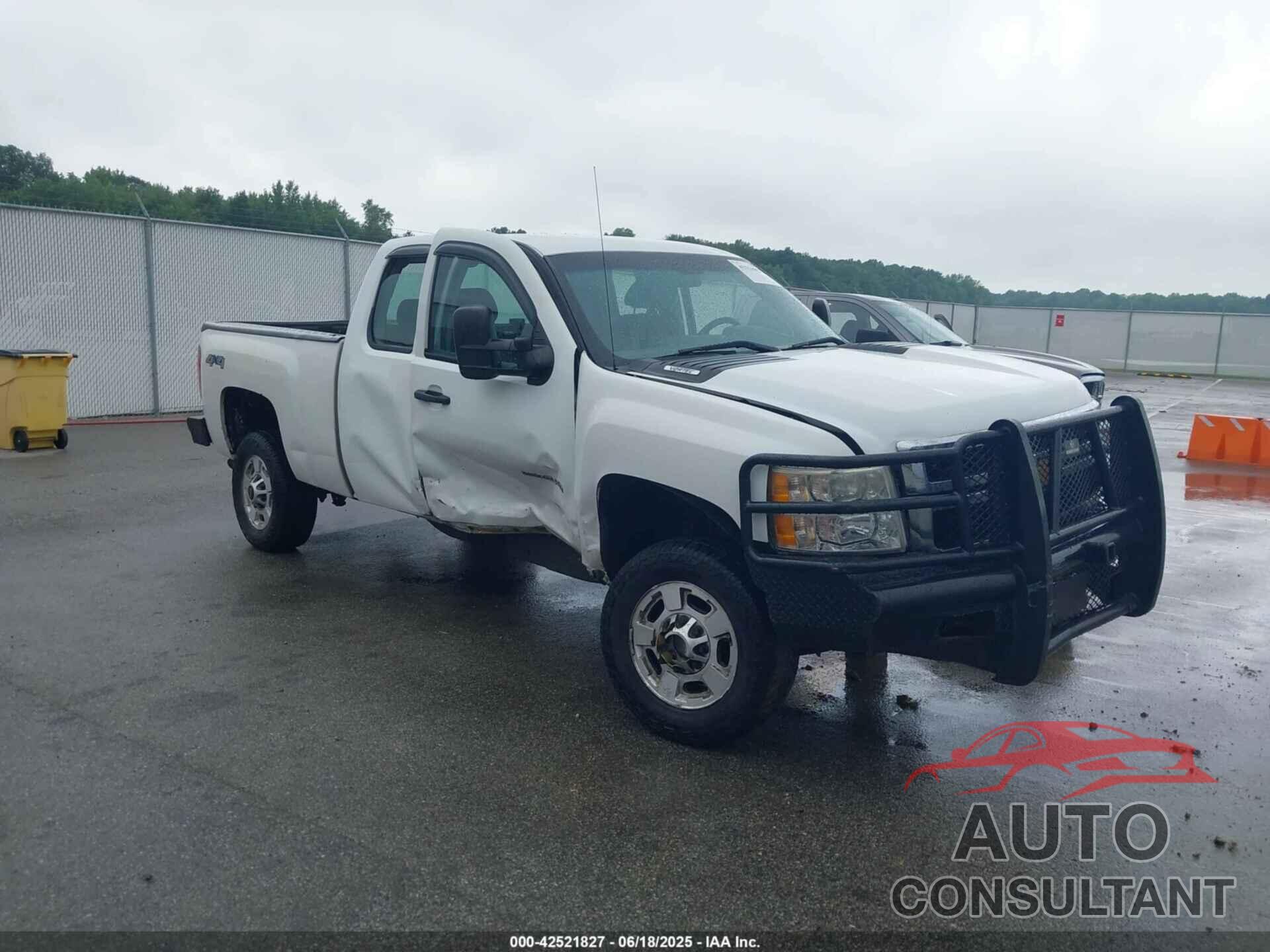 CHEVROLET SILVERADO 2500HD 2011 - 1GC2KVCG4BZ247108