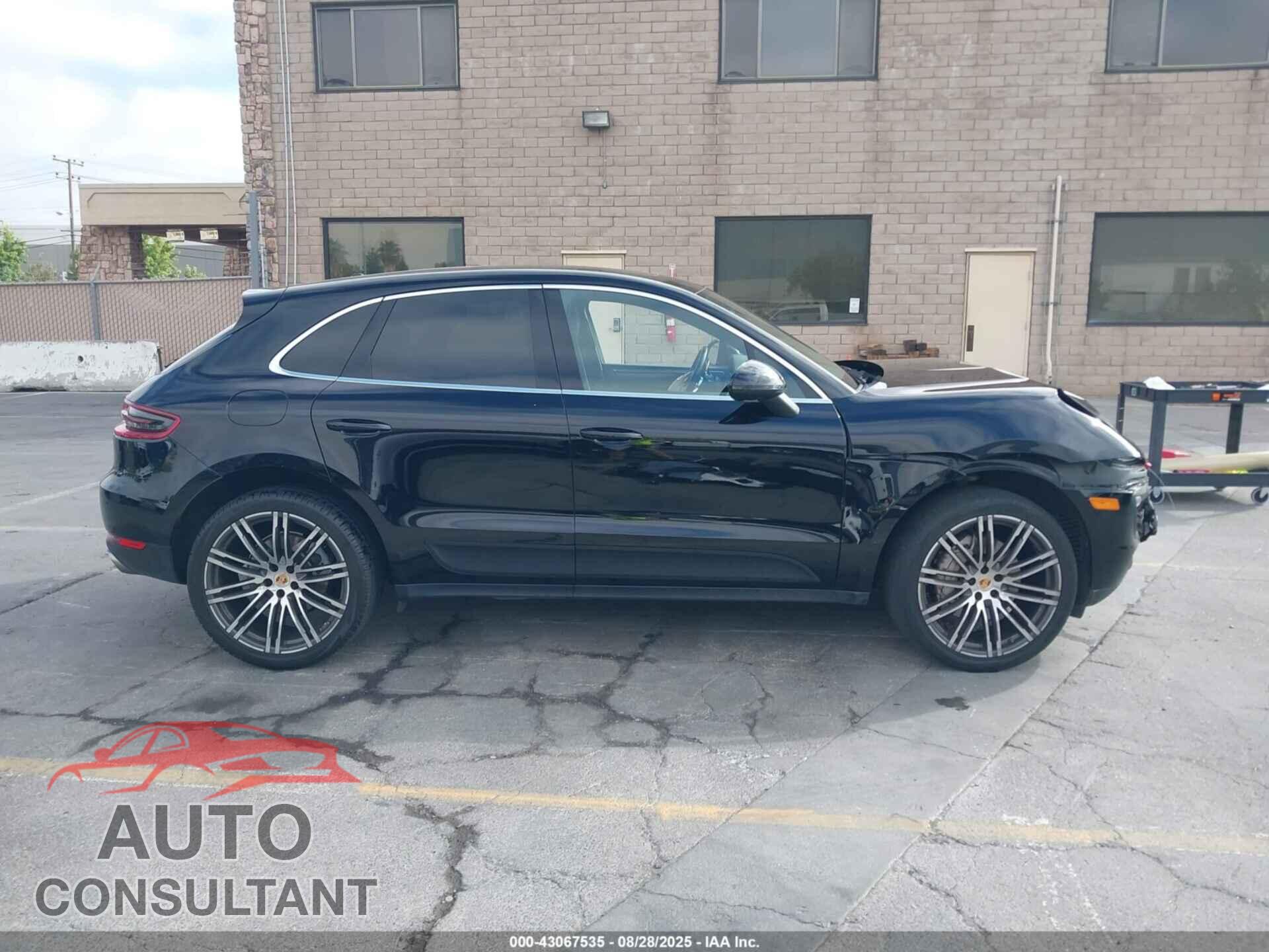 PORSCHE MACAN 2017 - WP1AB2A5XHLB20398
