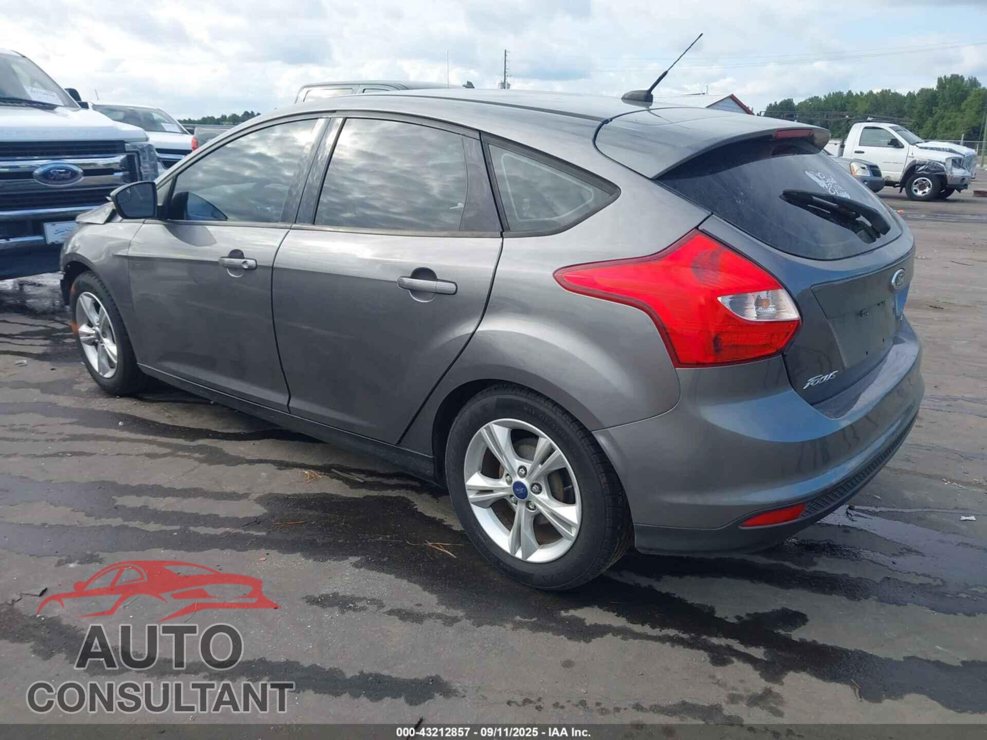 FORD FOCUS 2014 - 1FADP3K22EL332434