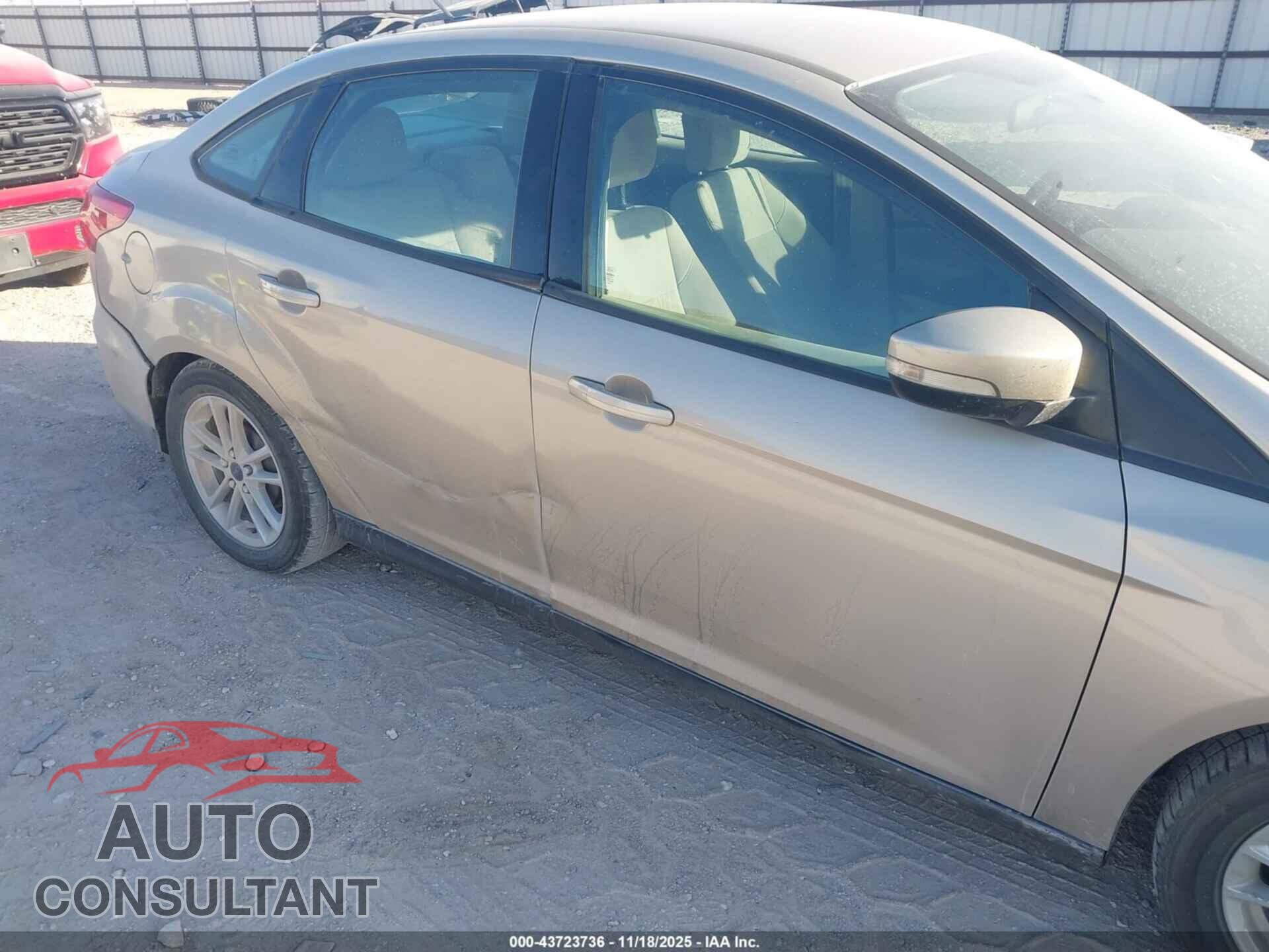 FORD FOCUS 2017 - 1FADP3F27HL229752