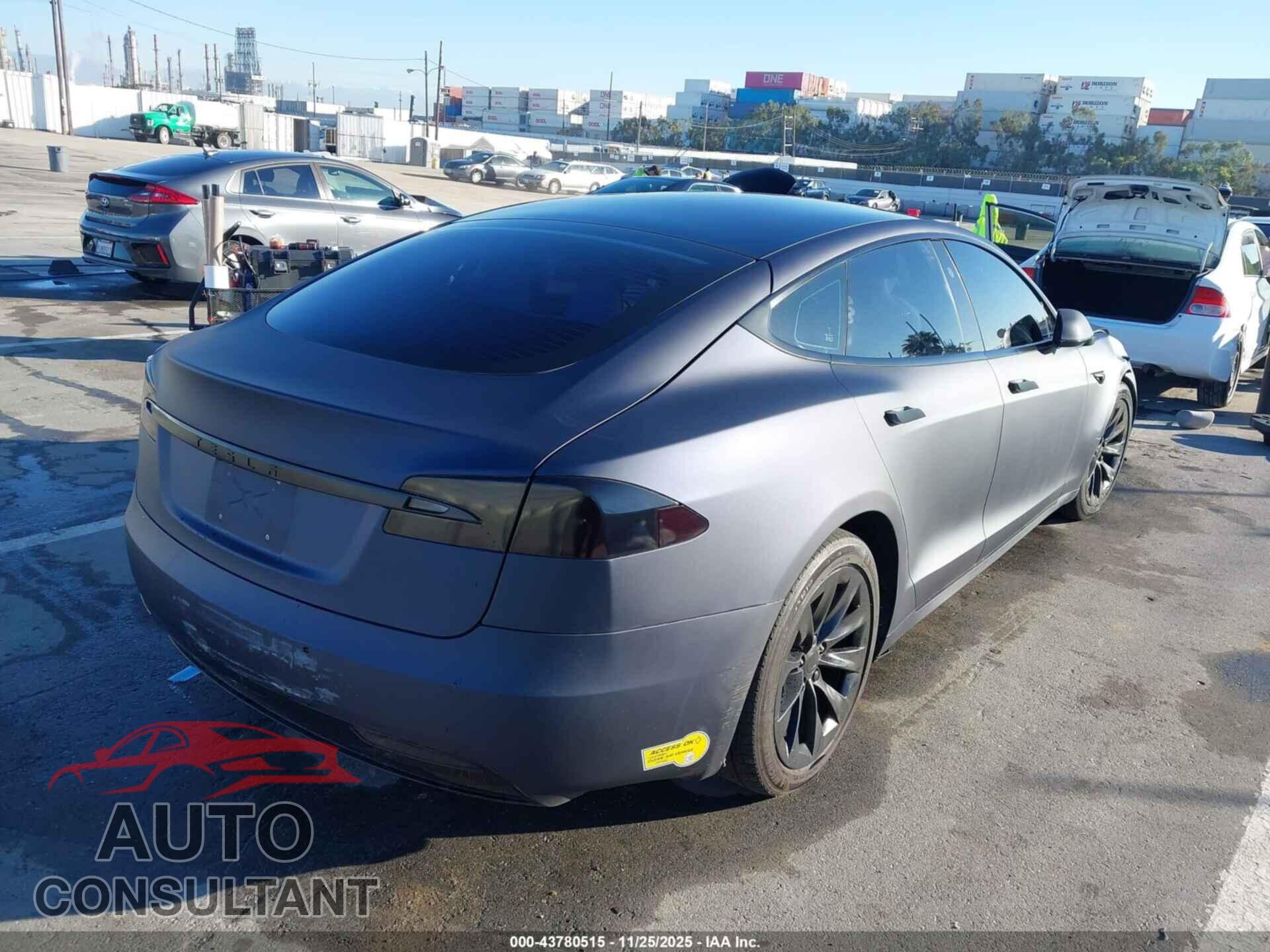 TESLA MODEL S 2017 - 5YJSA1E15HF196771