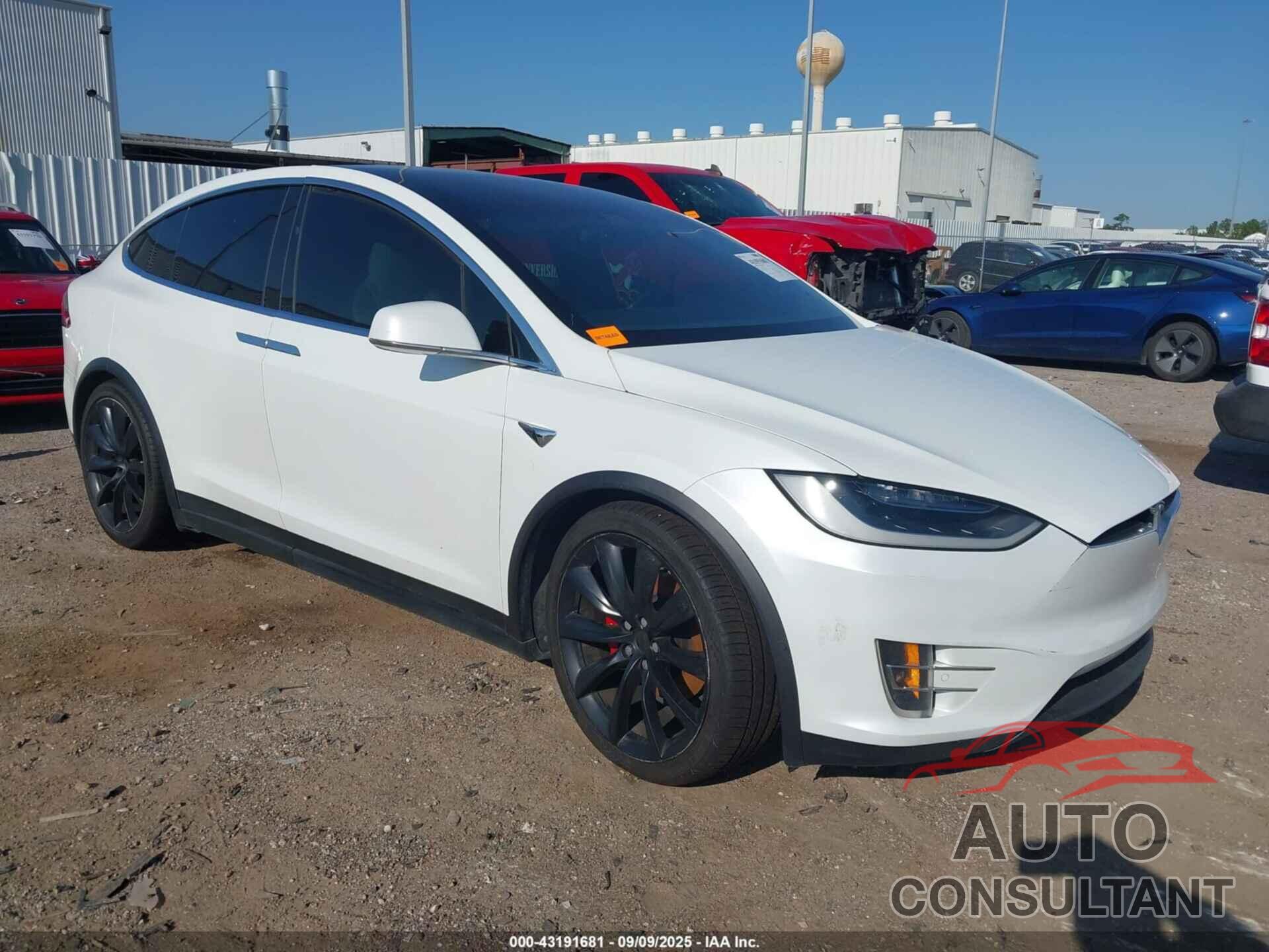 TESLA MODEL X 2018 - 5YJXCBE41JF081168