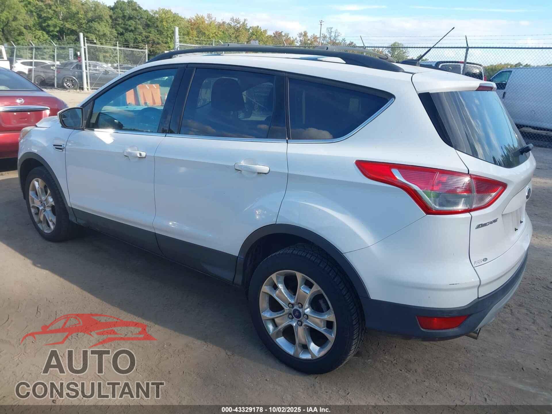 FORD ESCAPE 2013 - 1FMCU9G91DUB91464