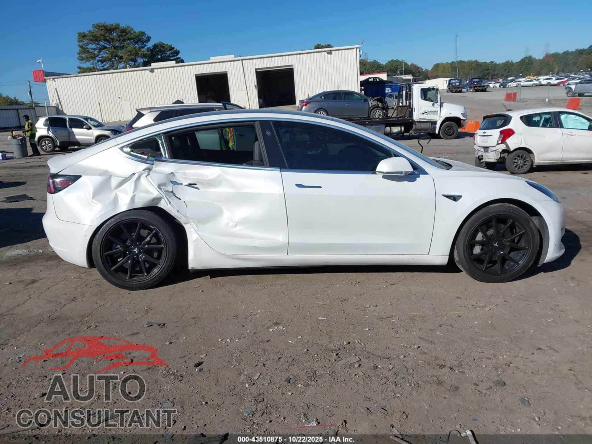 TESLA MODEL 3 2020 - 5YJ3E1EA3LF737656