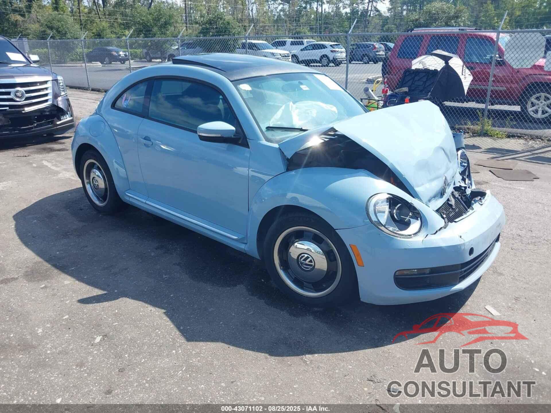 VOLKSWAGEN BEETLE 2013 - 3VWJX7AT9DM602106