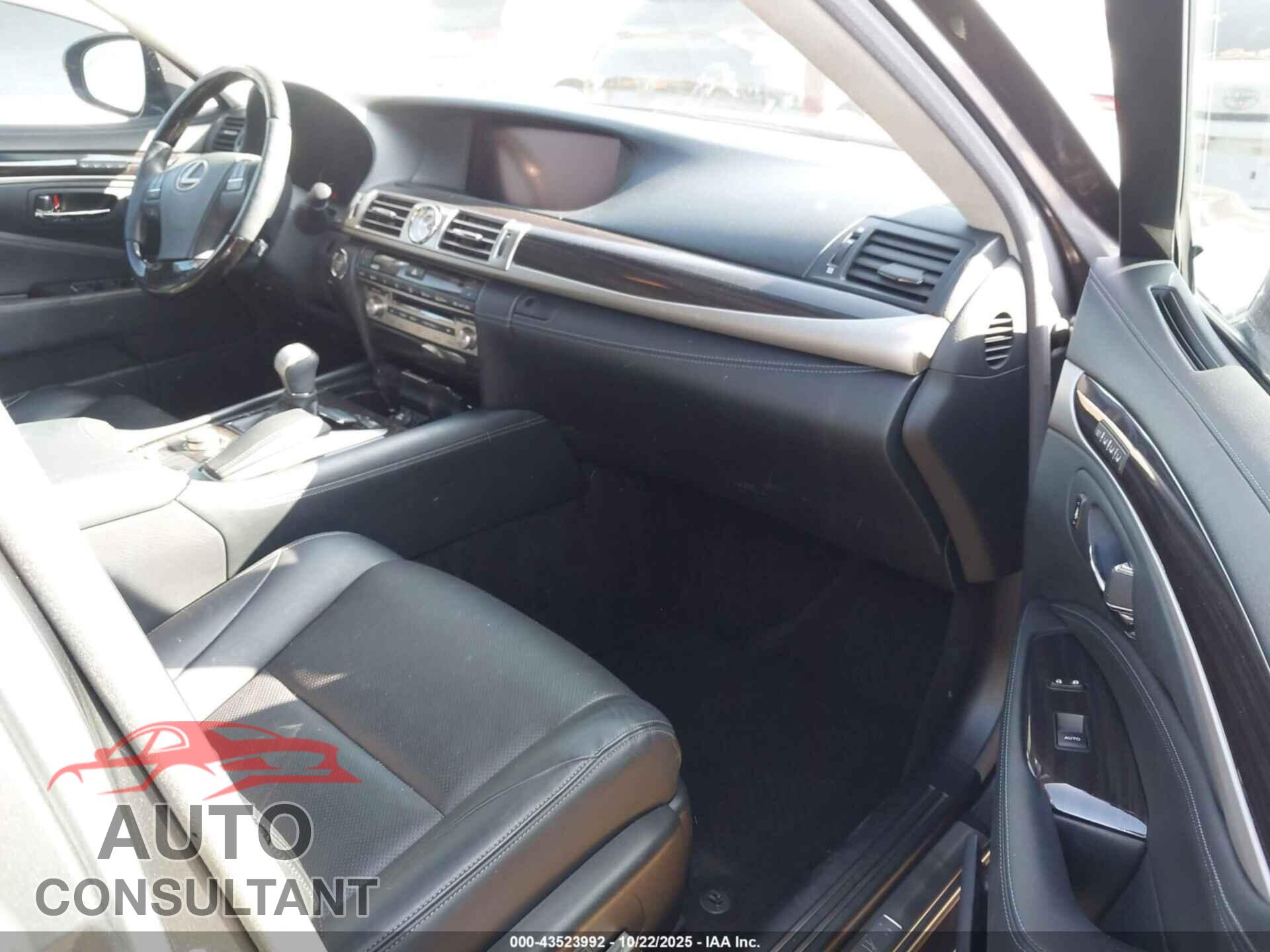 LEXUS LS 460 2014 - JTHBL5EF5E5131296
