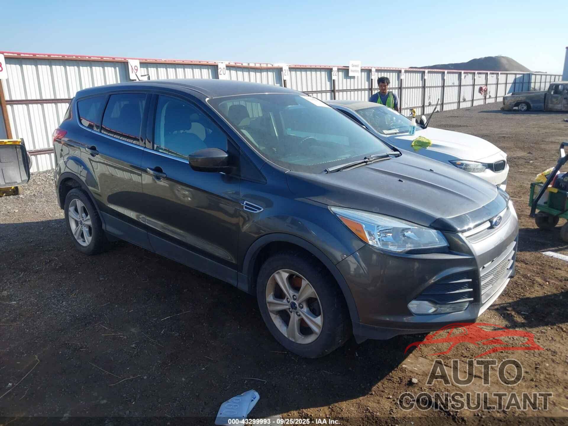 FORD ESCAPE 2015 - 1FMCU9GX3FUC54114