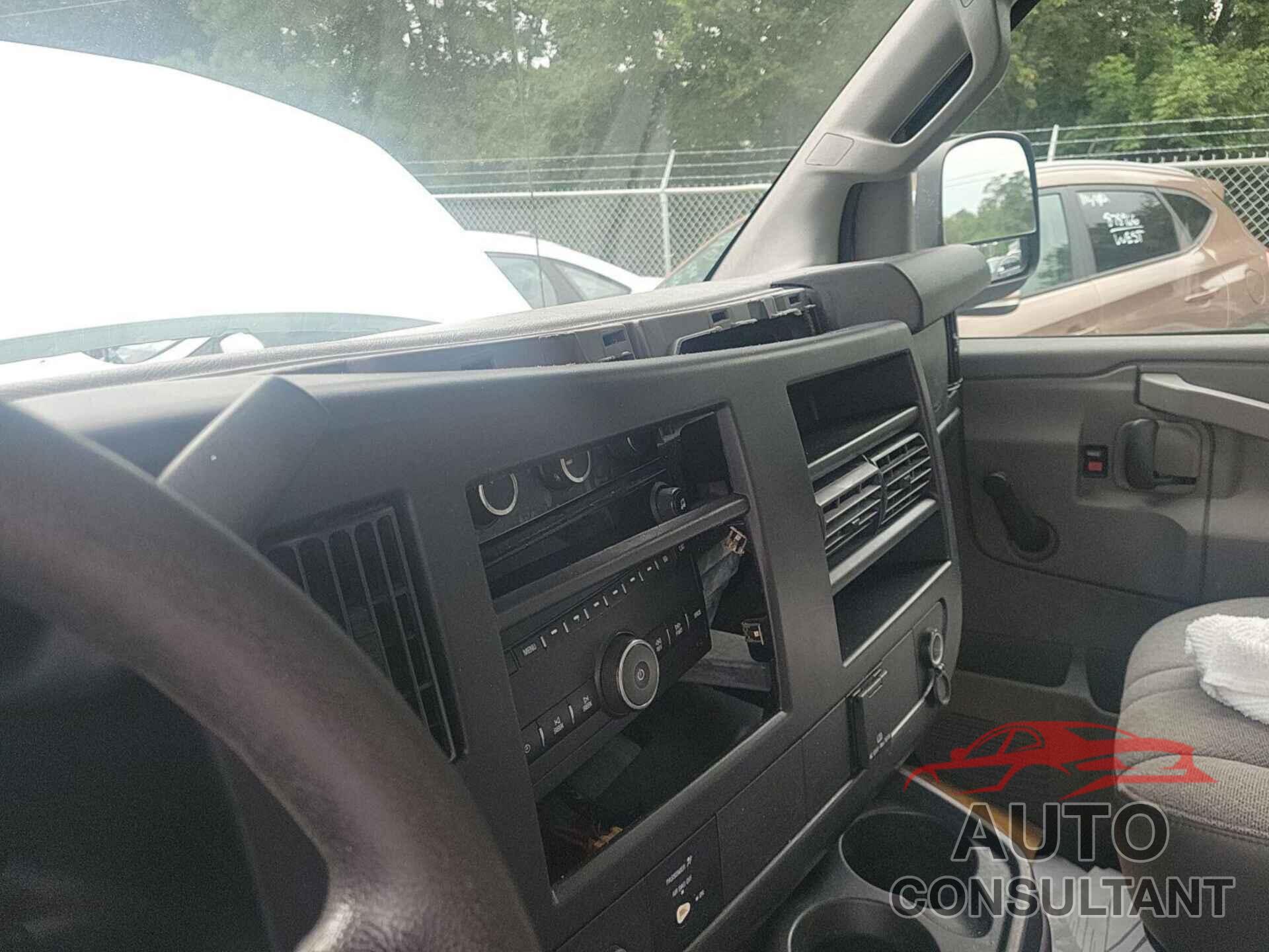 CHEVROLET EXPRESS G3500 2017 - 1GB0GRFF3H1335730