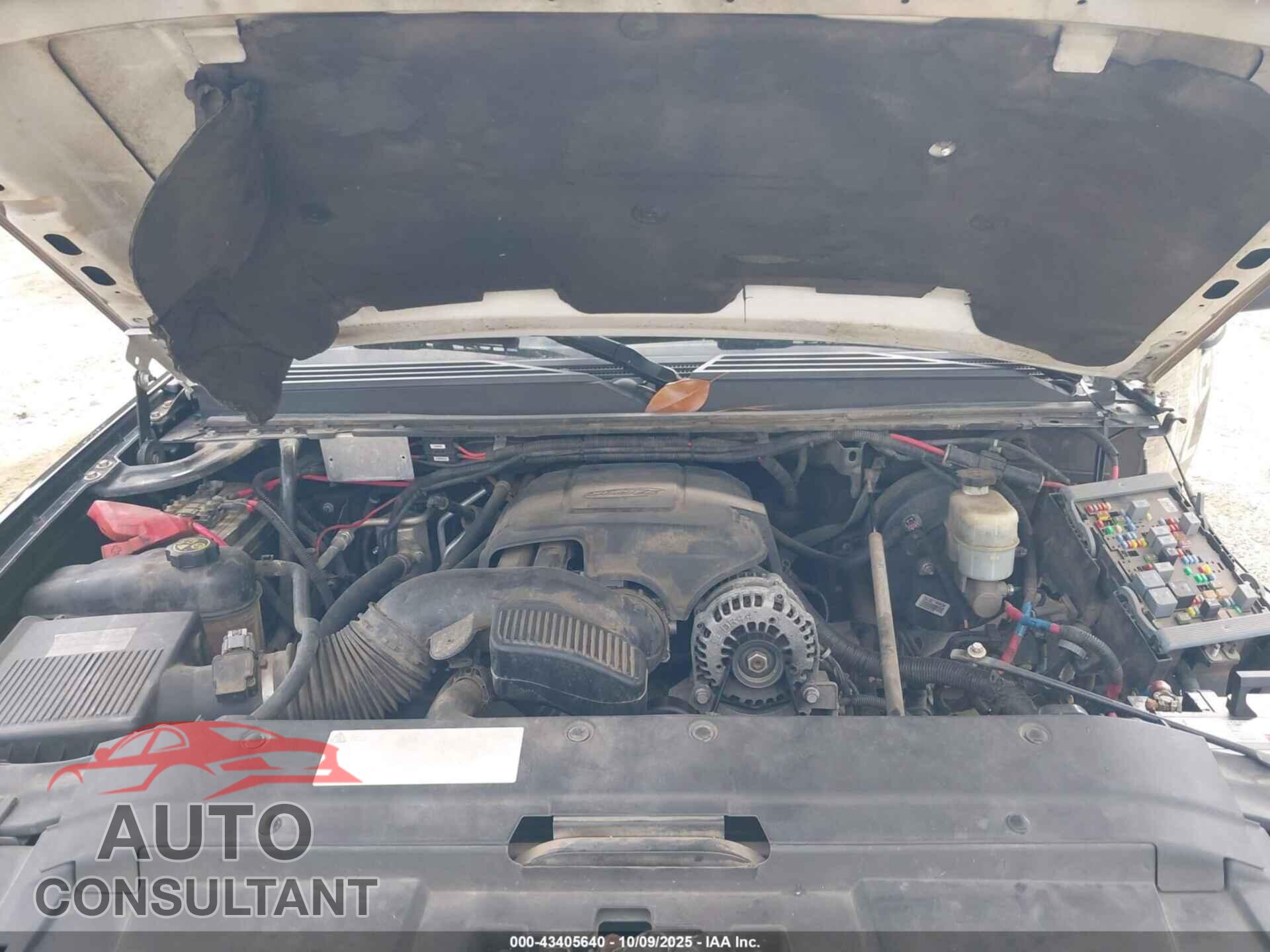 CHEVROLET TAHOE 2012 - 1GNLC2E0XCR305800