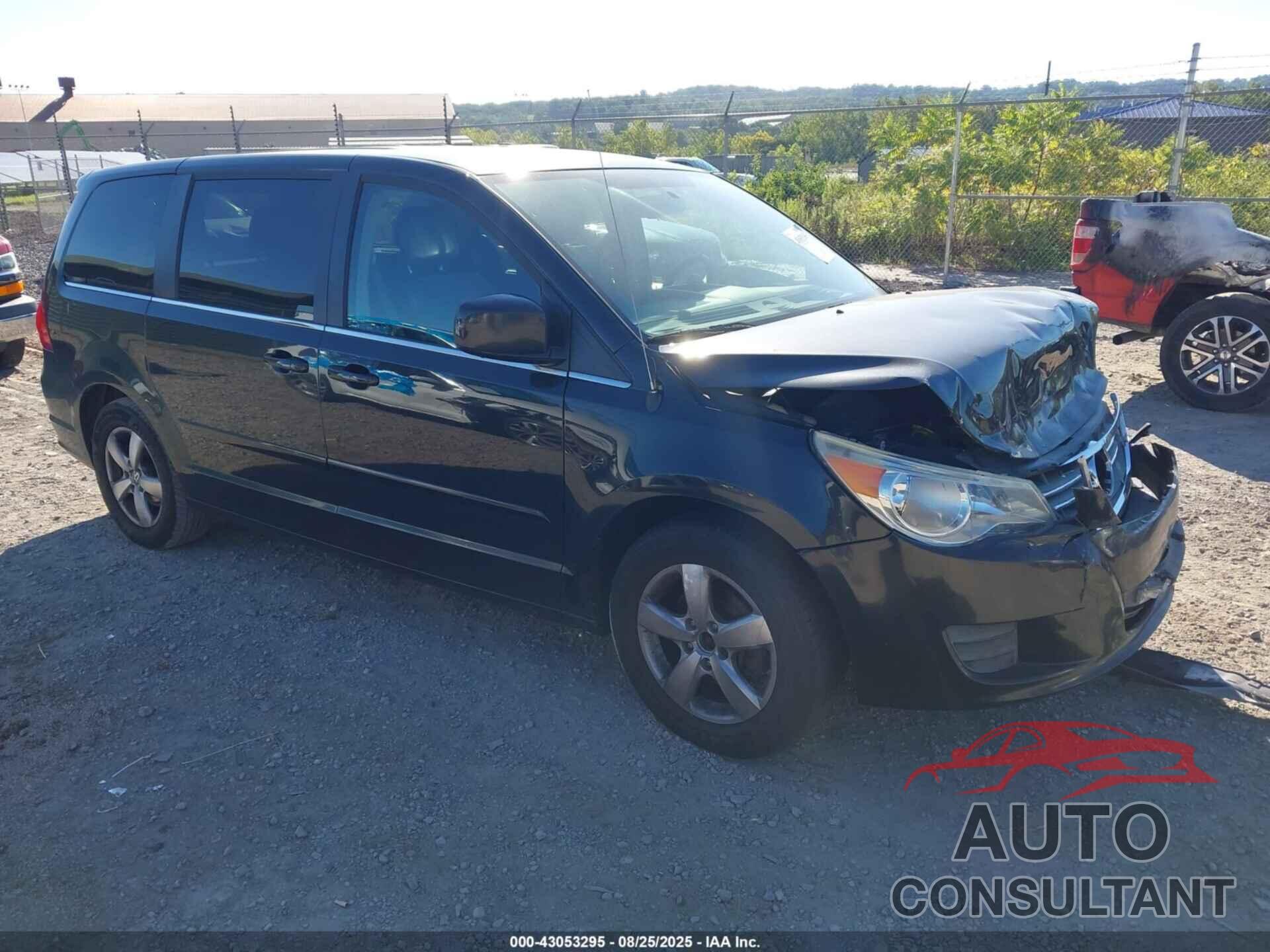 VOLKSWAGEN ROUTAN 2010 - 2V4RW3D18AR424453
