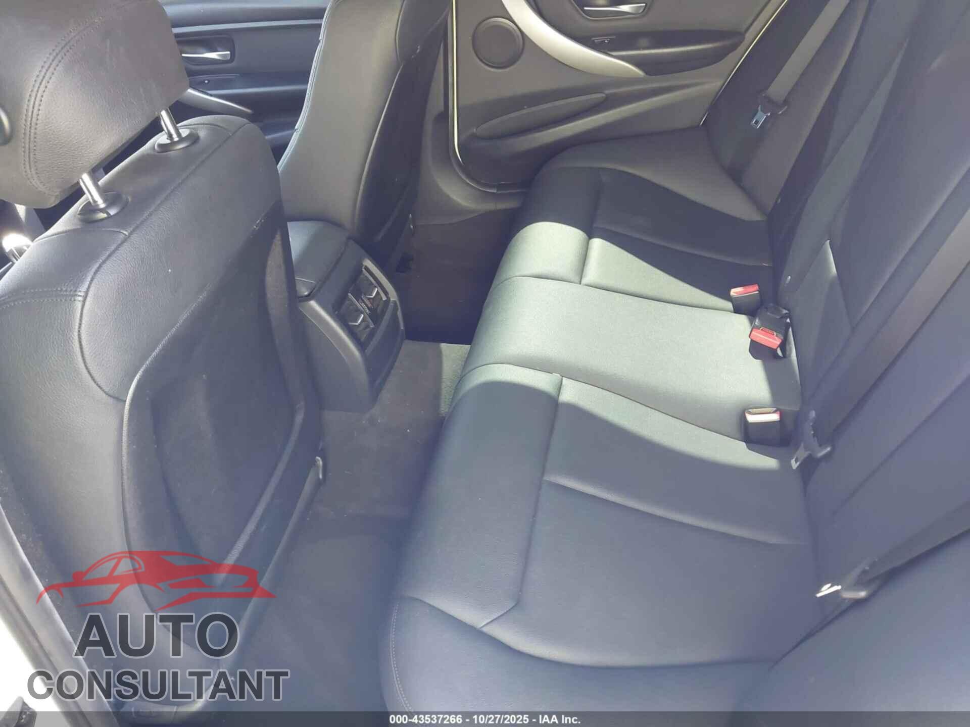 BMW 320I 2013 - WBA3B1C58DF461760