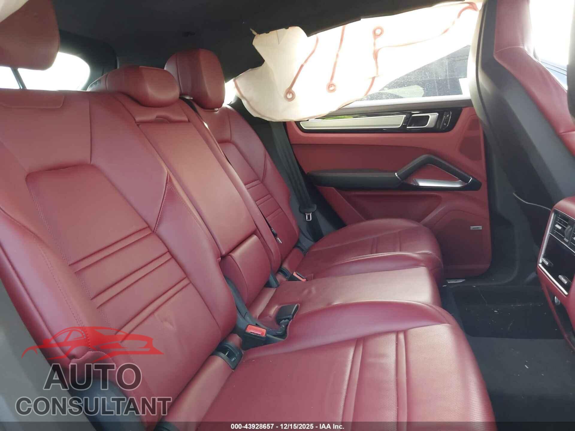PORSCHE CAYENNE 2019 - WP1AF2AY0KDA80428