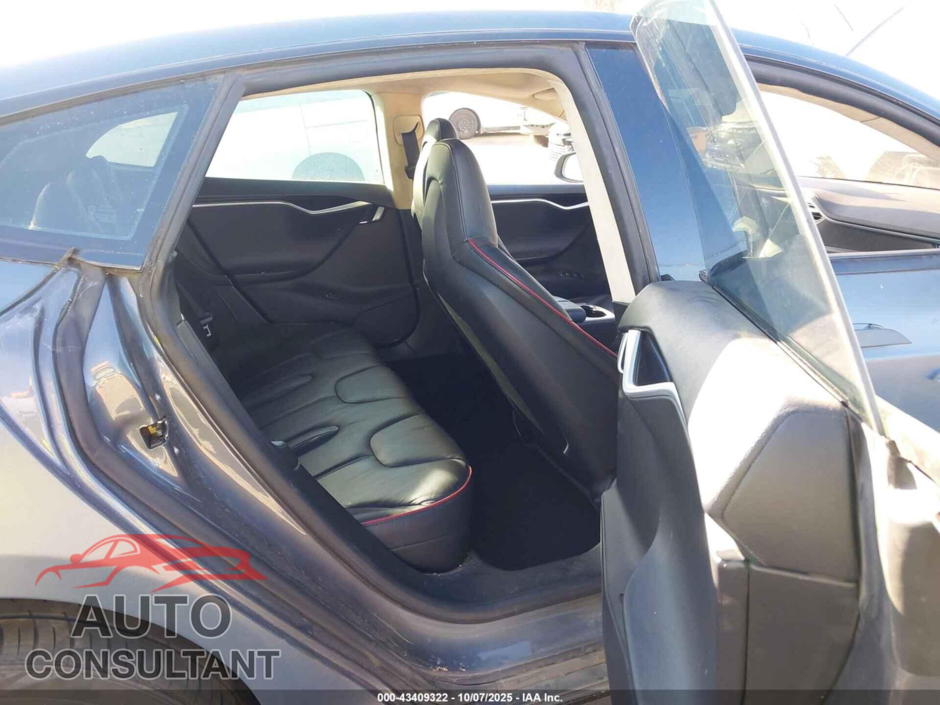 TESLA MODEL S 2013 - 5YJSA1CP1DFP18118