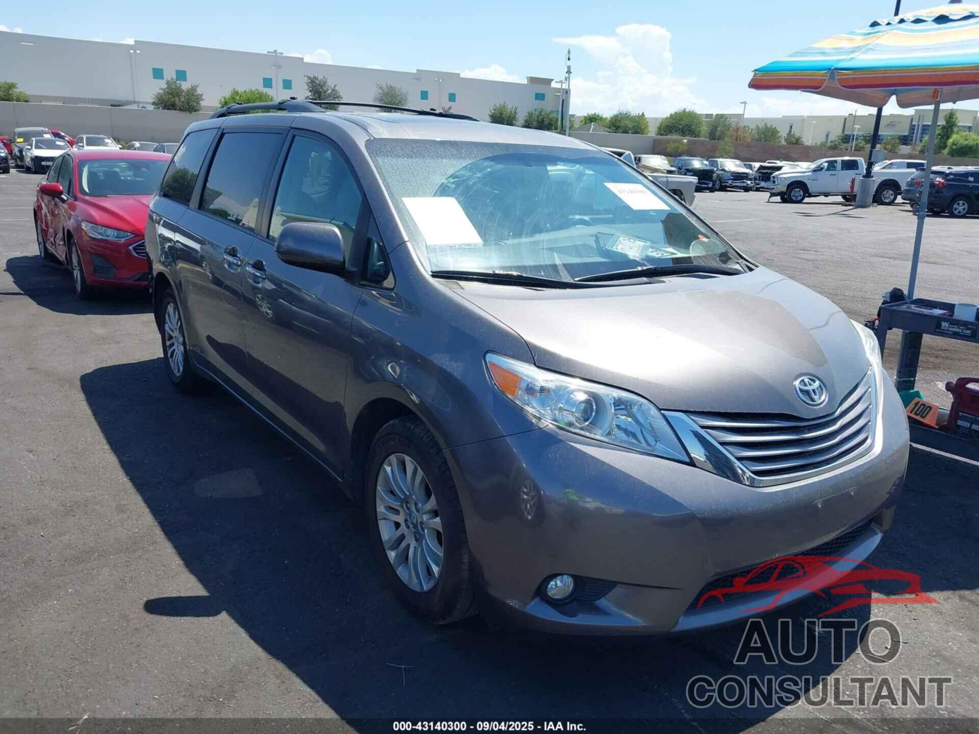 TOYOTA SIENNA 2017 - 5TDYZ3DC8HS768526