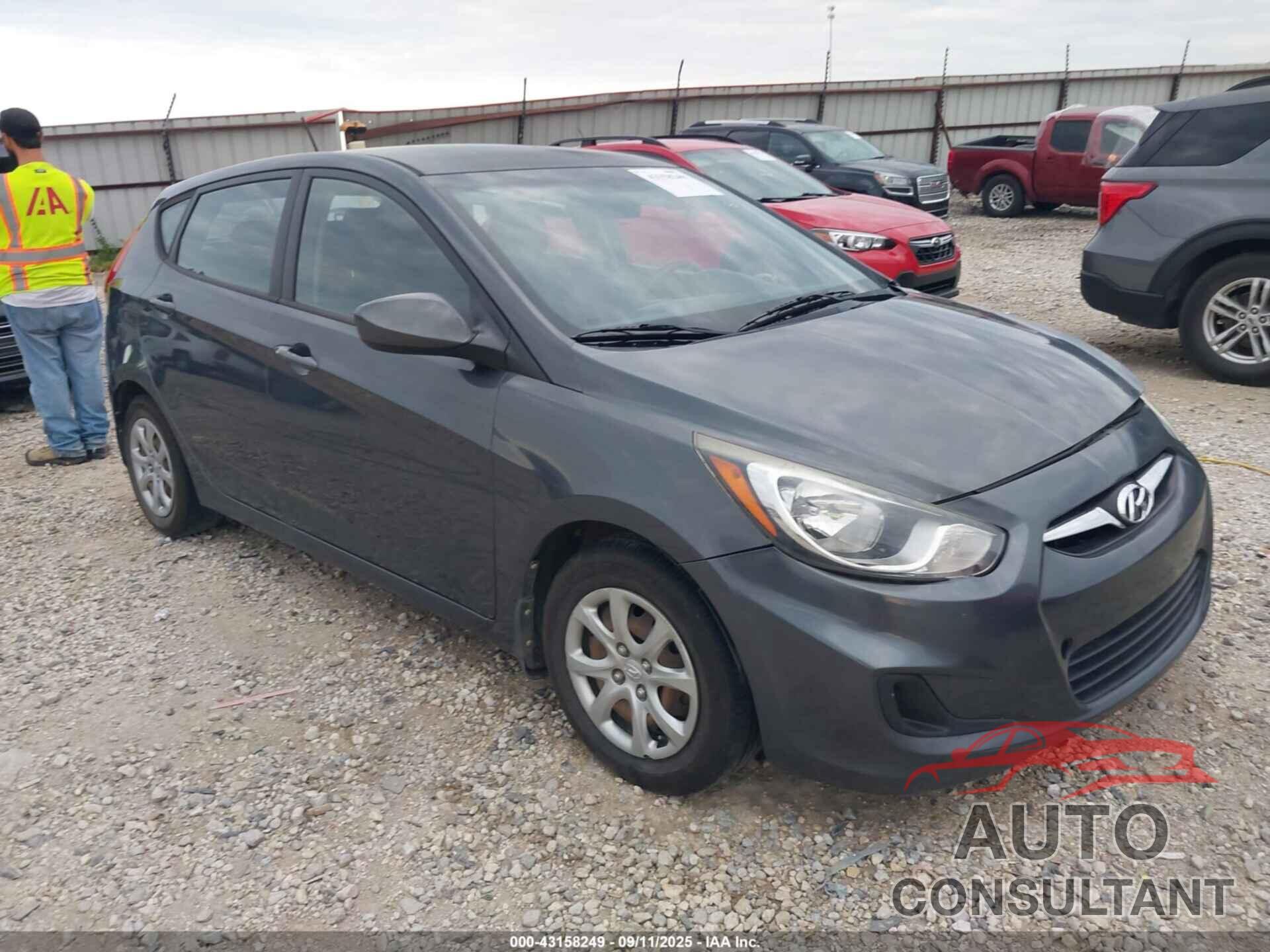 HYUNDAI ACCENT 2013 - KMHCT5AE4DU075340