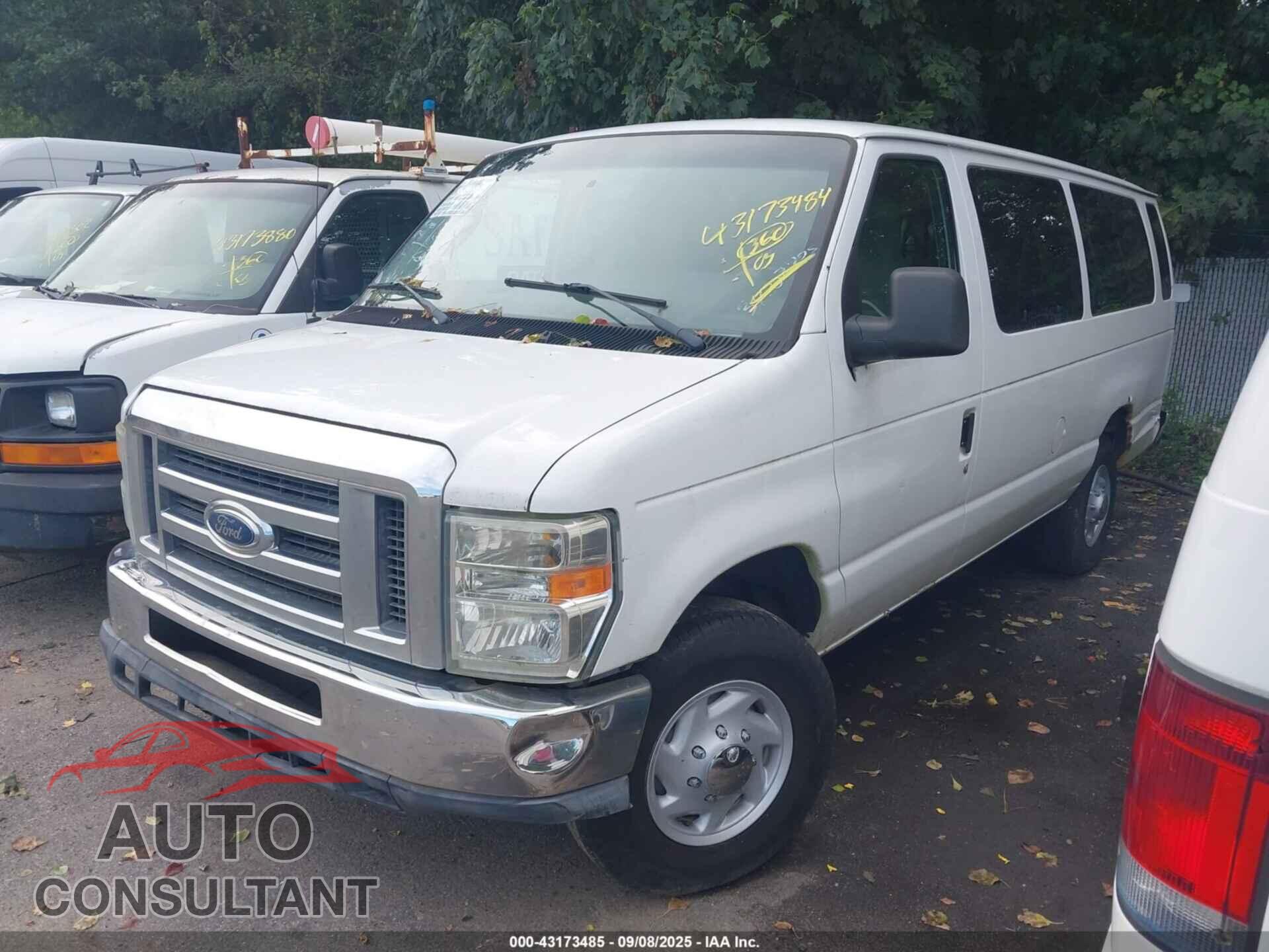 FORD E-350 SUPER DUTY 2011 - 1FBSS3BL7BDA69599