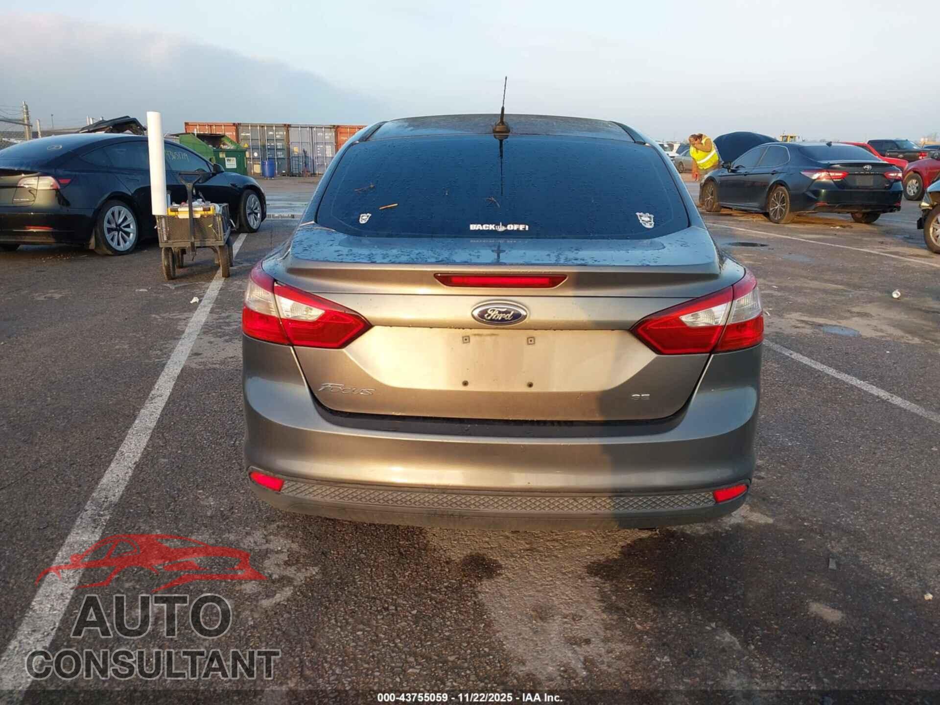 FORD FOCUS 2014 - 1FADP3F2XEL317982