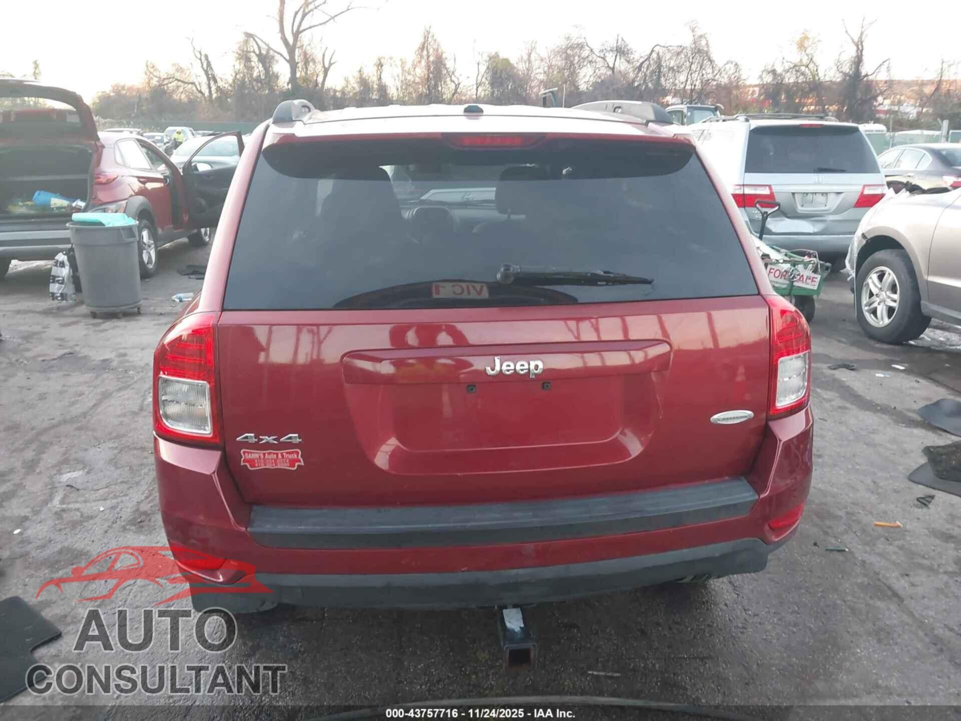 JEEP COMPASS 2011 - 1J4NF1FB8BD135798