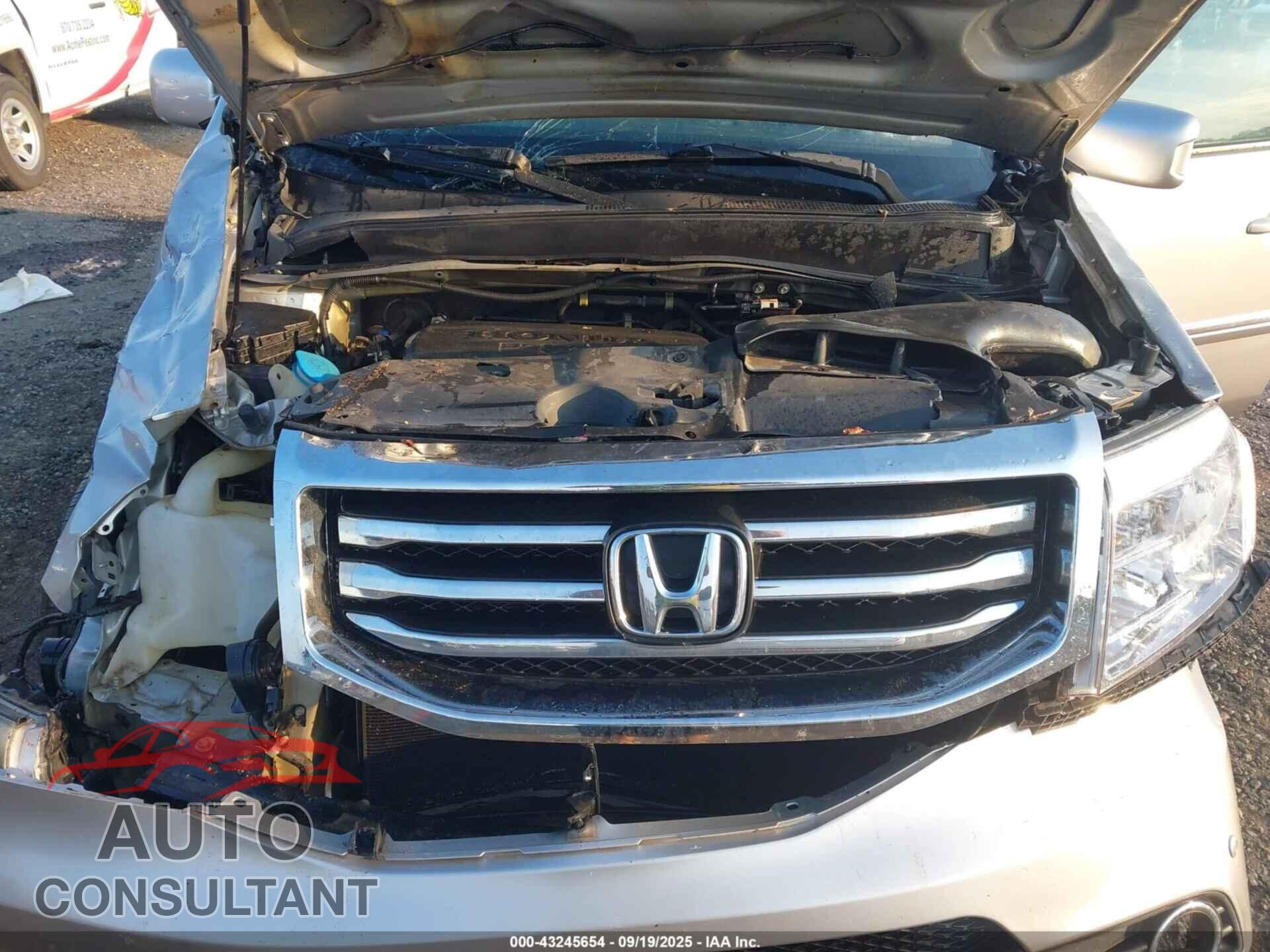 HONDA PILOT 2015 - 5FNYF3H92FB014417