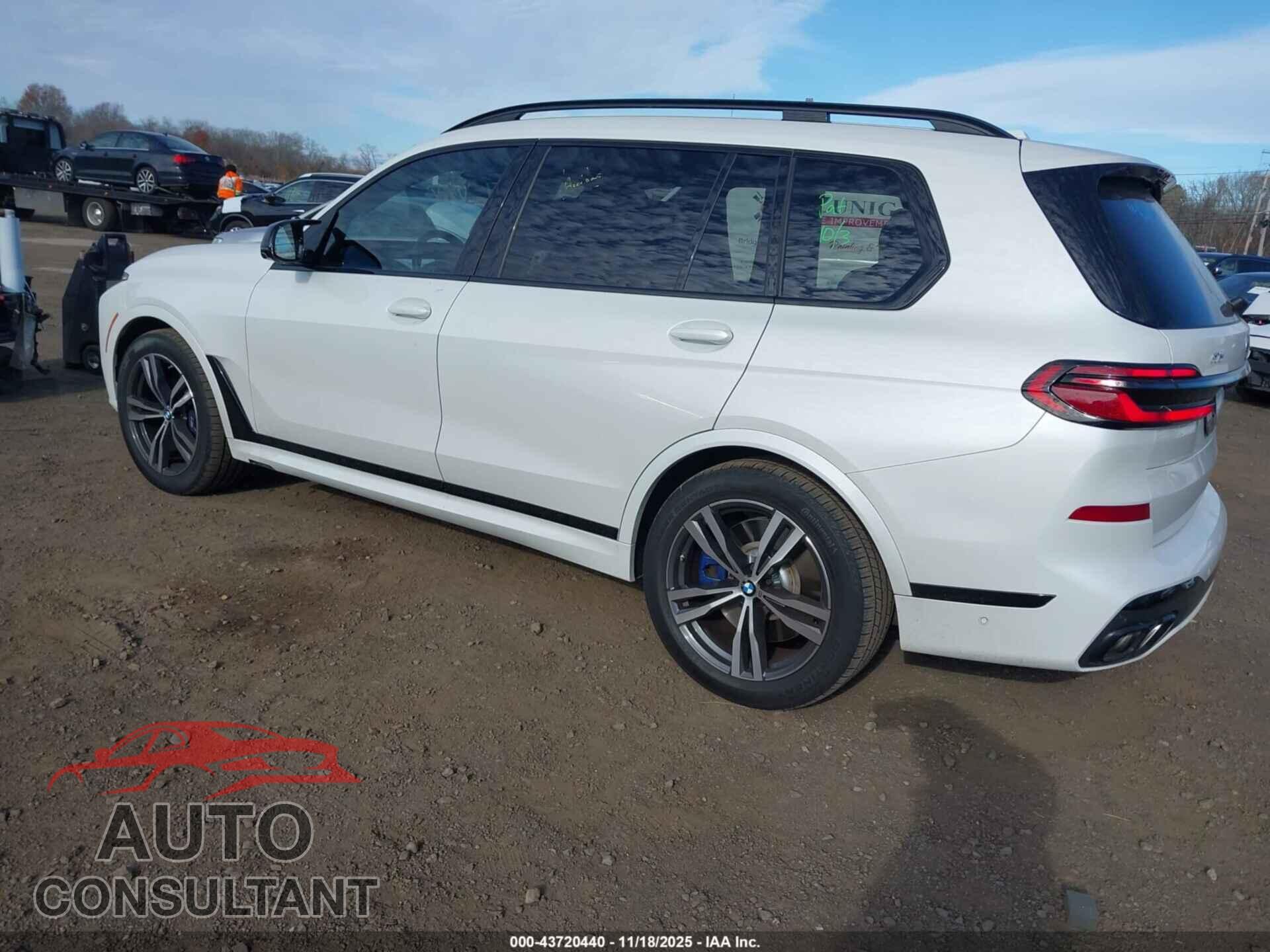 BMW X7 2025 - 5UX33EM06S9Z55281