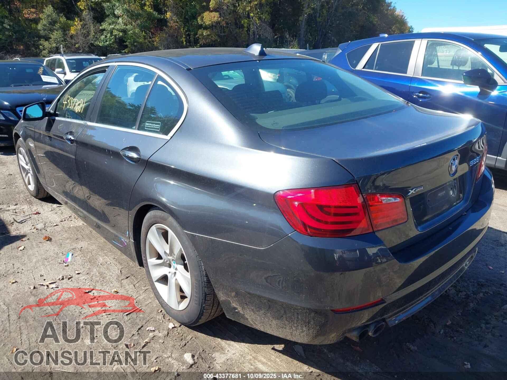 BMW 528I 2013 - WBAXH5C59DD106938