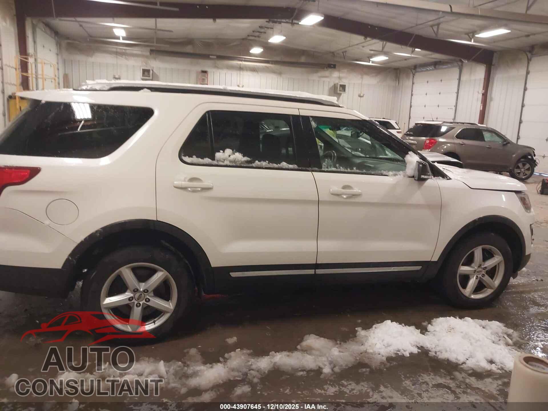 FORD EXPLORER 2017 - 1FM5K8D82HGA05312