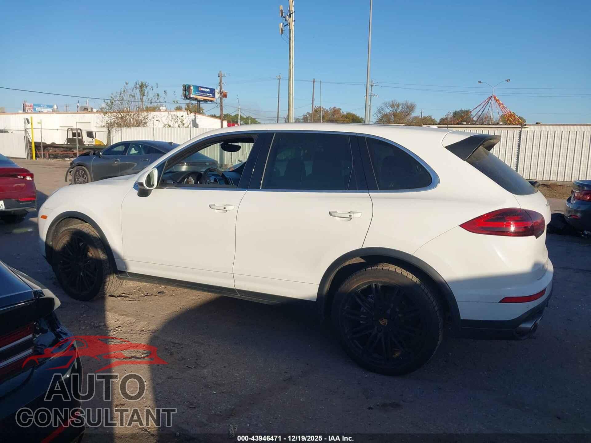 PORSCHE CAYENNE 2015 - WP1AB2A26FLA57139