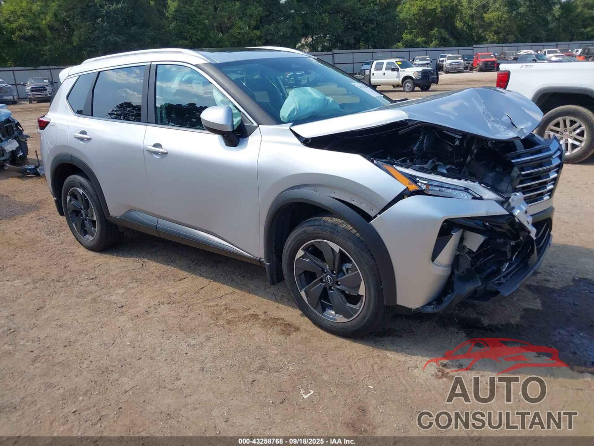 NISSAN ROGUE 2024 - 5N1BT3BA8RC731967