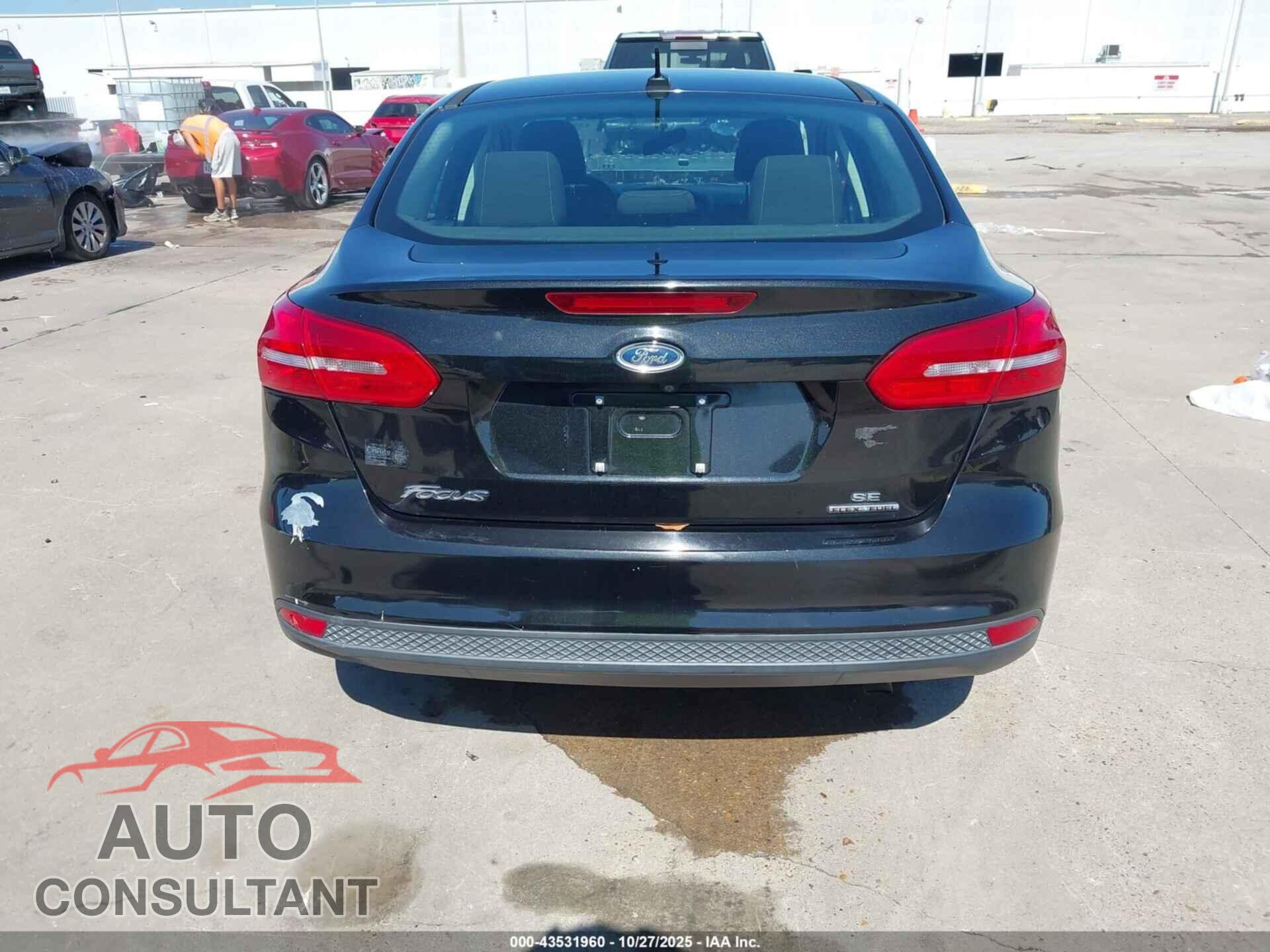FORD FOCUS 2015 - 1FADP3F21FL289832