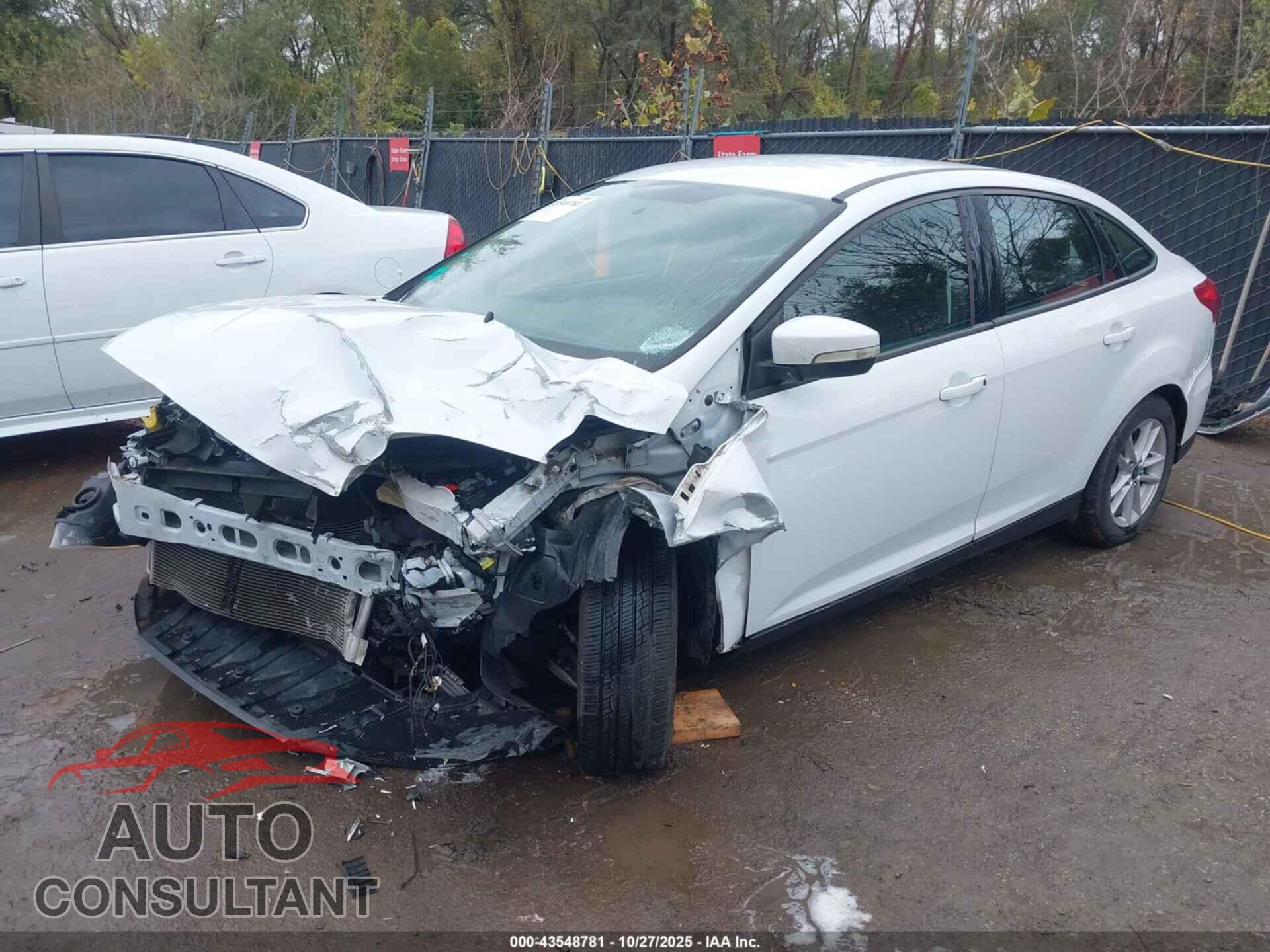 FORD FOCUS 2015 - 1FADP3F20FL231260