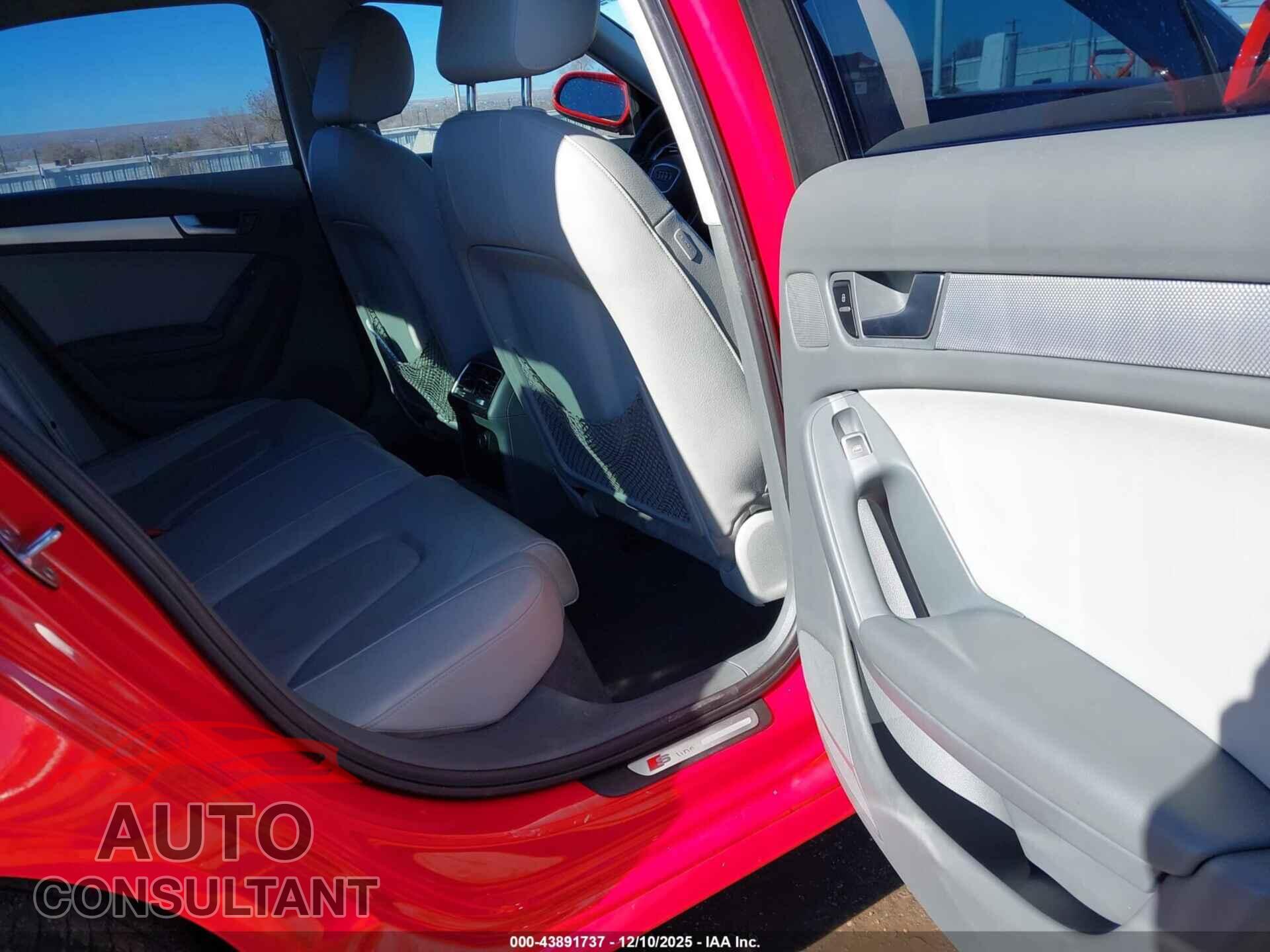 AUDI A4 2014 - WAUEFAFL2EN006899