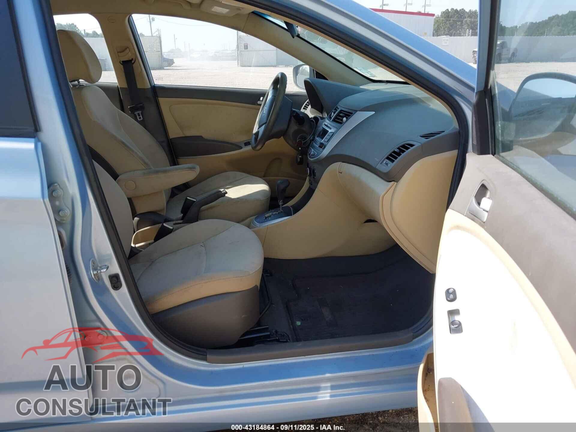 HYUNDAI ACCENT 2014 - KMHCT4AEXEU732802