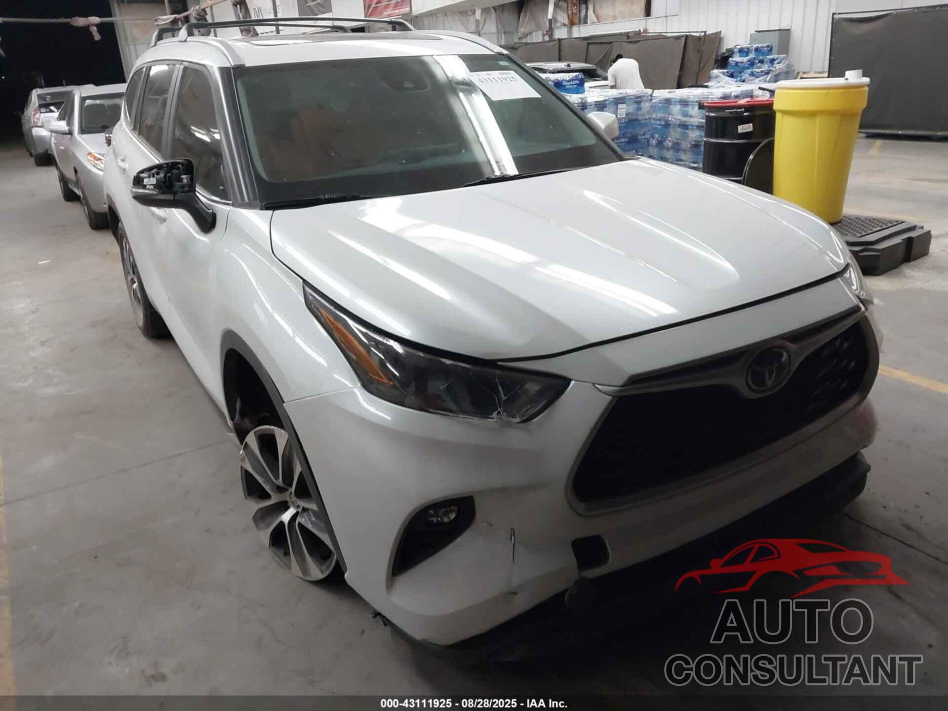 TOYOTA HIGHLANDER 2023 - 5TDKDRAH6PS003112