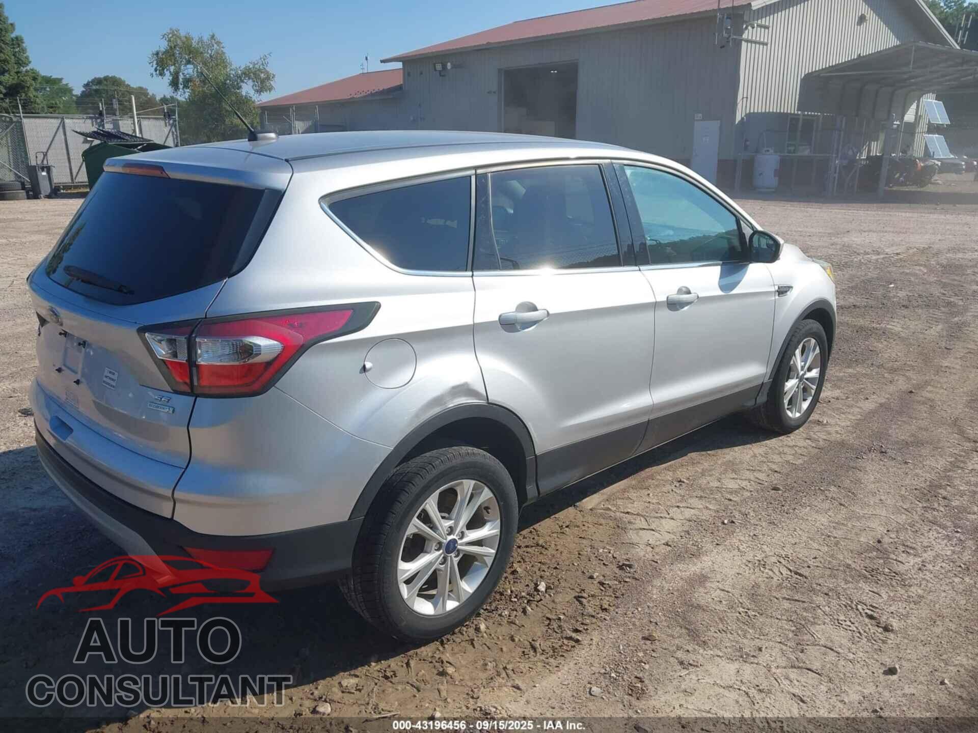 FORD ESCAPE 2017 - 1FMCU0GD3HUB38612